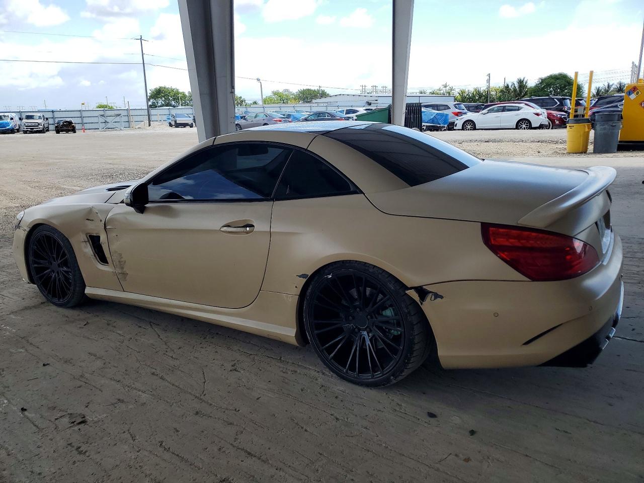 2013 Mercedes-benz Sl 550 Бежевый vin: WDDJK7DA0DF000826