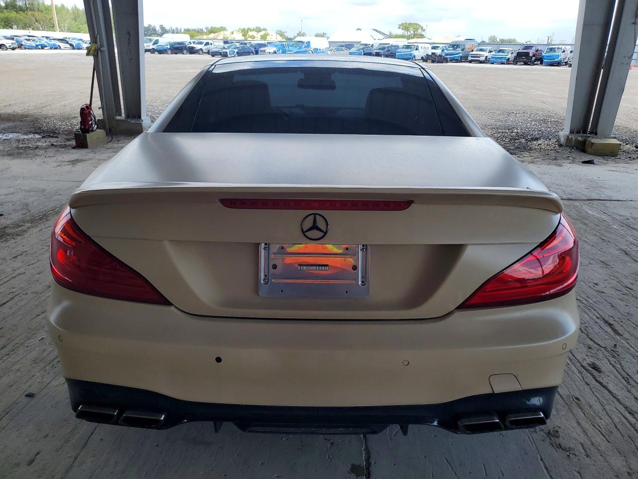 2013 Mercedes-benz Sl 550 Бежевый vin: WDDJK7DA0DF000826