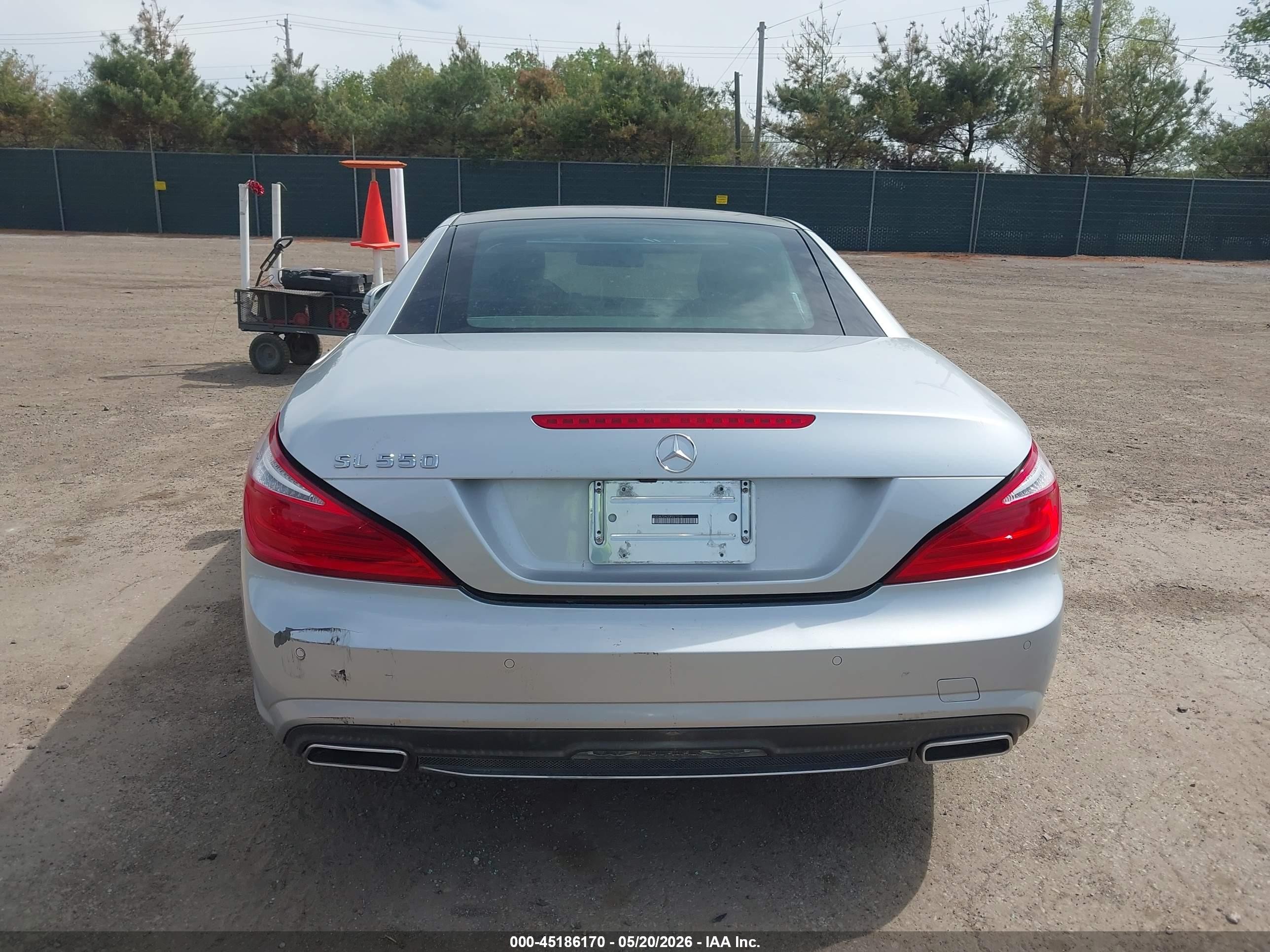 2013 Mercedes-benz Sl 550   Silver vin: WDDJK7DA2DF021015