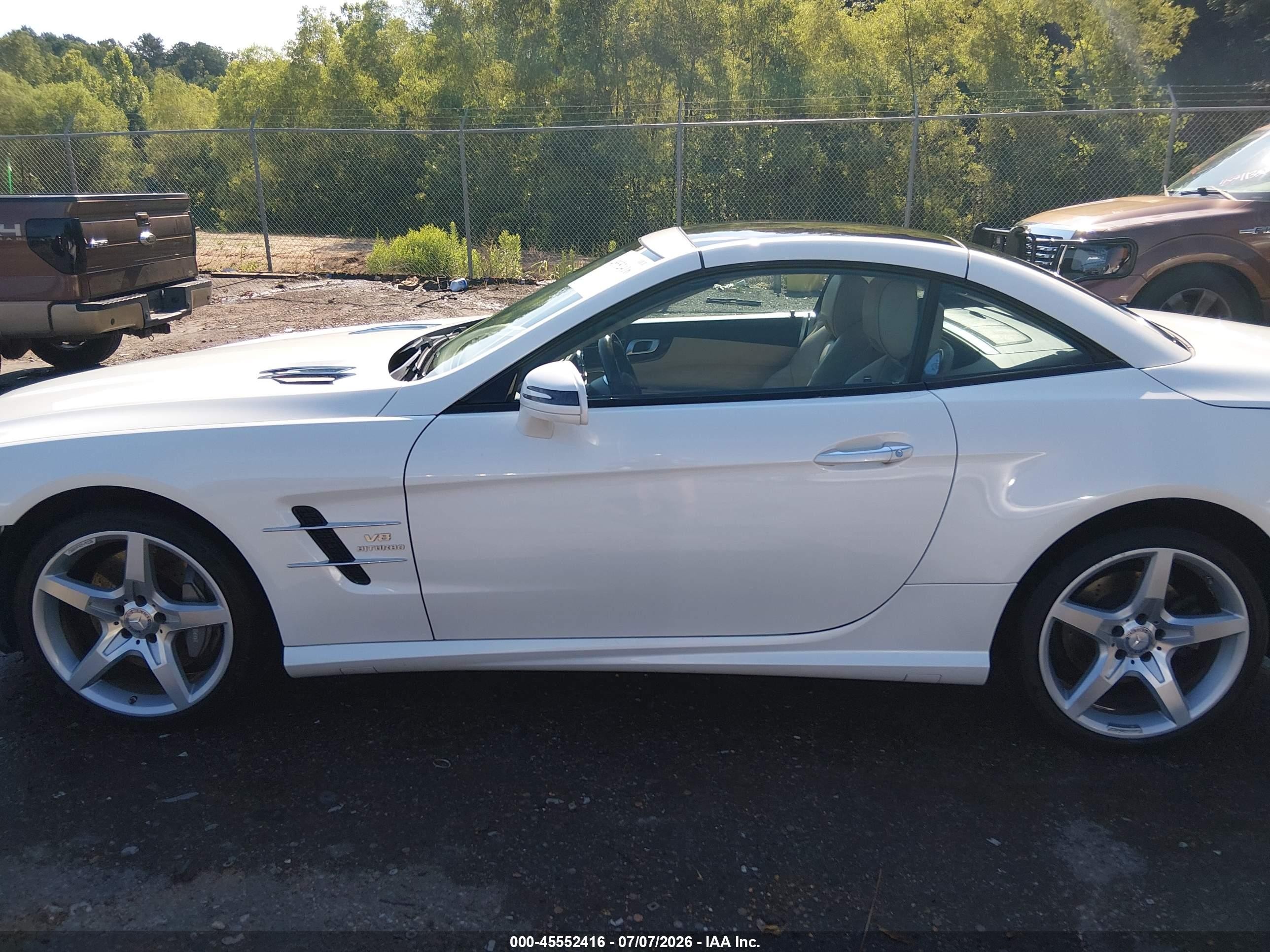2014 Mercedes-benz Sl 550   Белый vin: WDDJK7DA2EF023669