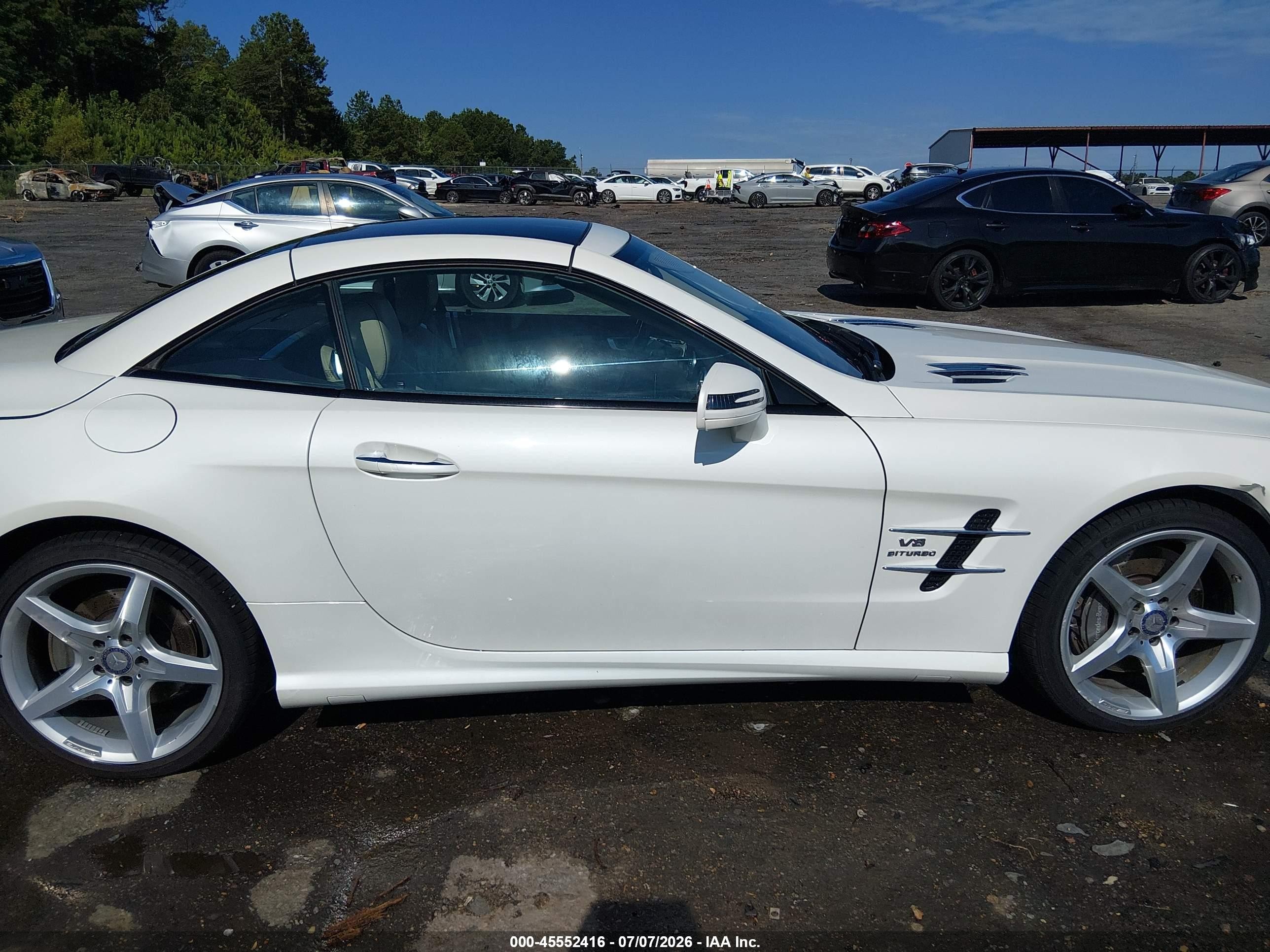 2014 Mercedes-benz Sl 550   Белый vin: WDDJK7DA2EF023669