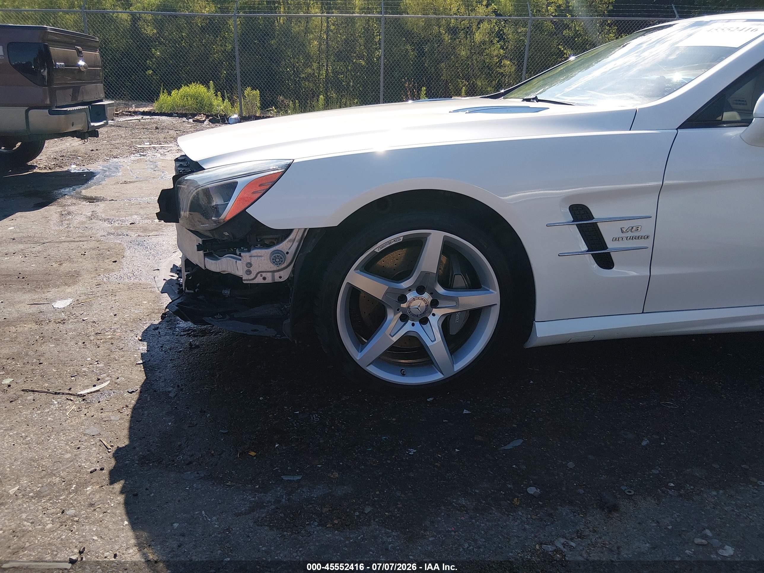 2014 Mercedes-benz Sl 550   Белый vin: WDDJK7DA2EF023669