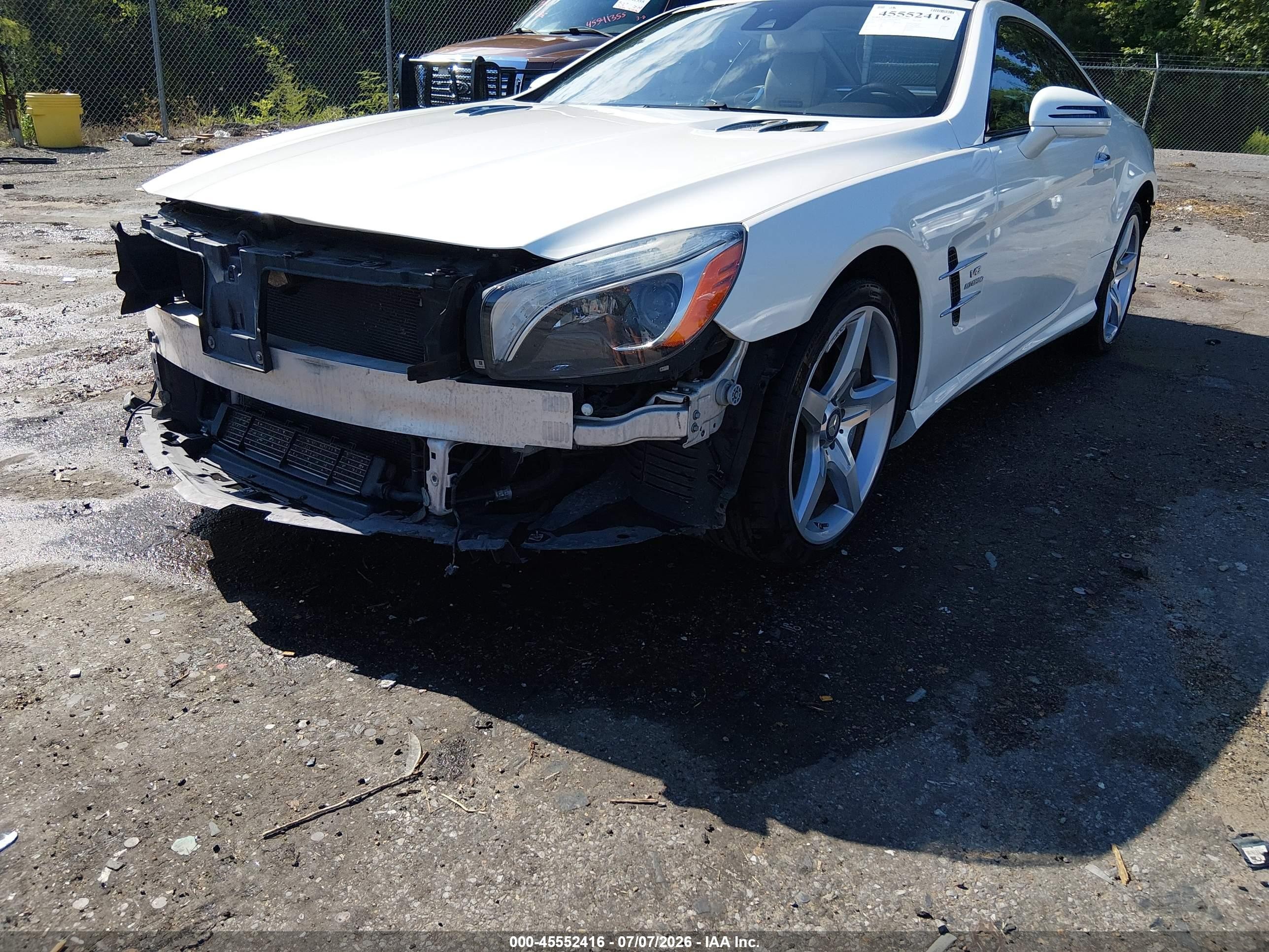 2014 Mercedes-benz Sl 550   Белый vin: WDDJK7DA2EF023669