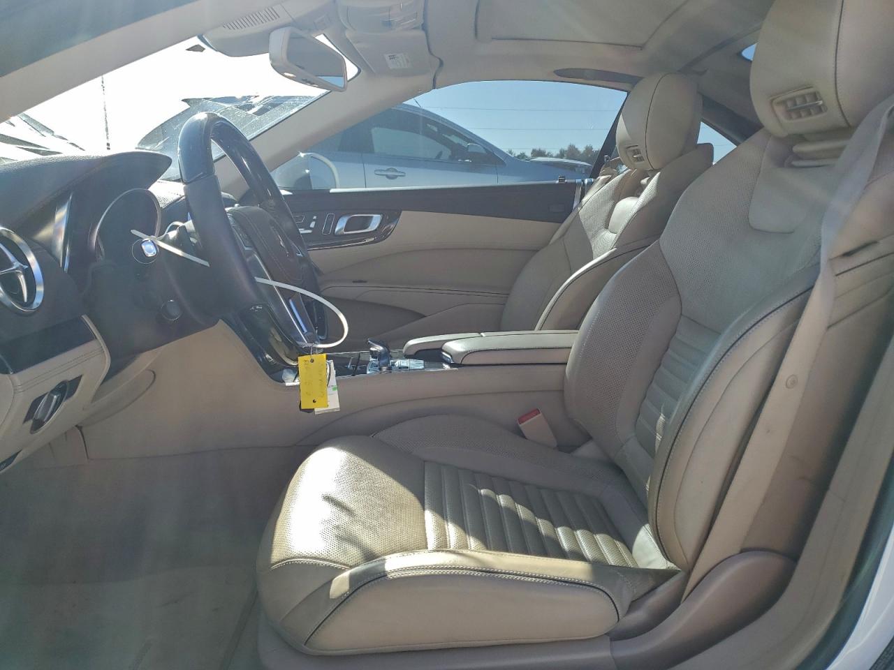 2015 Mercedes-benz Sl 550 White vin: WDDJK7DA3FF030258