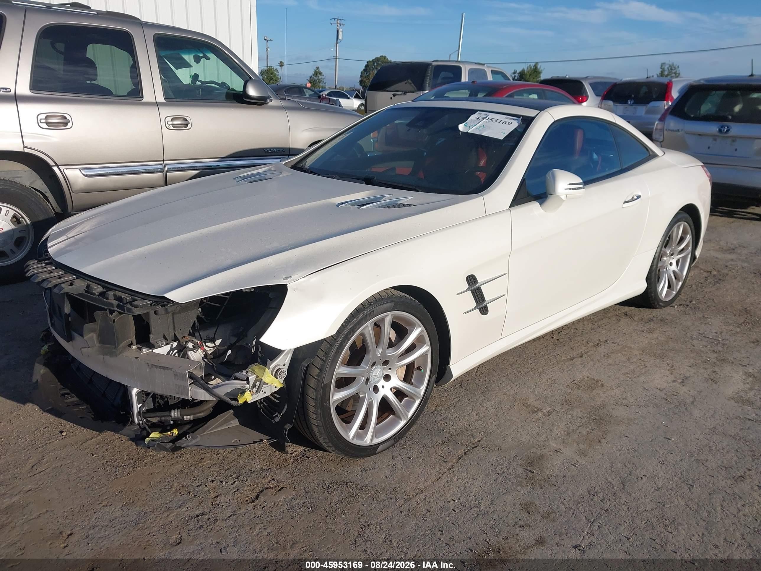 2013 Mercedes-benz Sl 550   Белый vin: WDDJK7DA5DF009988