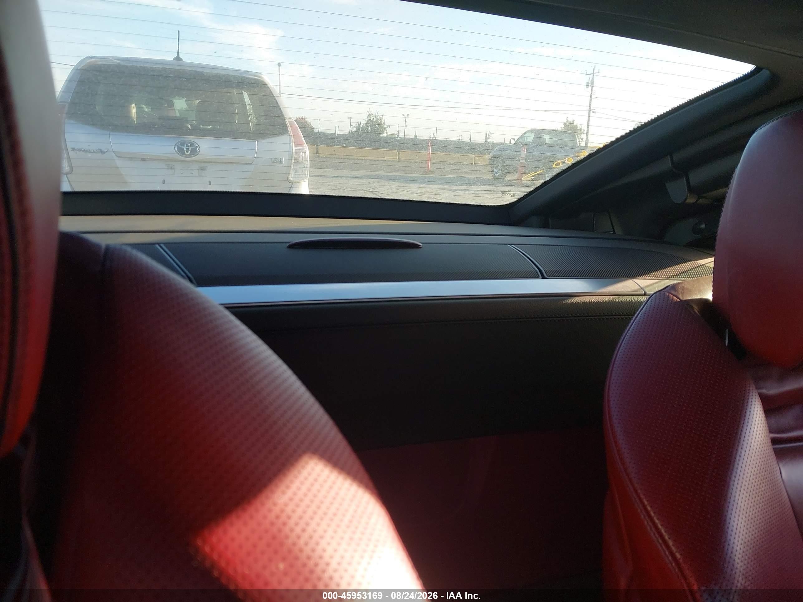 2013 Mercedes-benz Sl 550   Белый vin: WDDJK7DA5DF009988