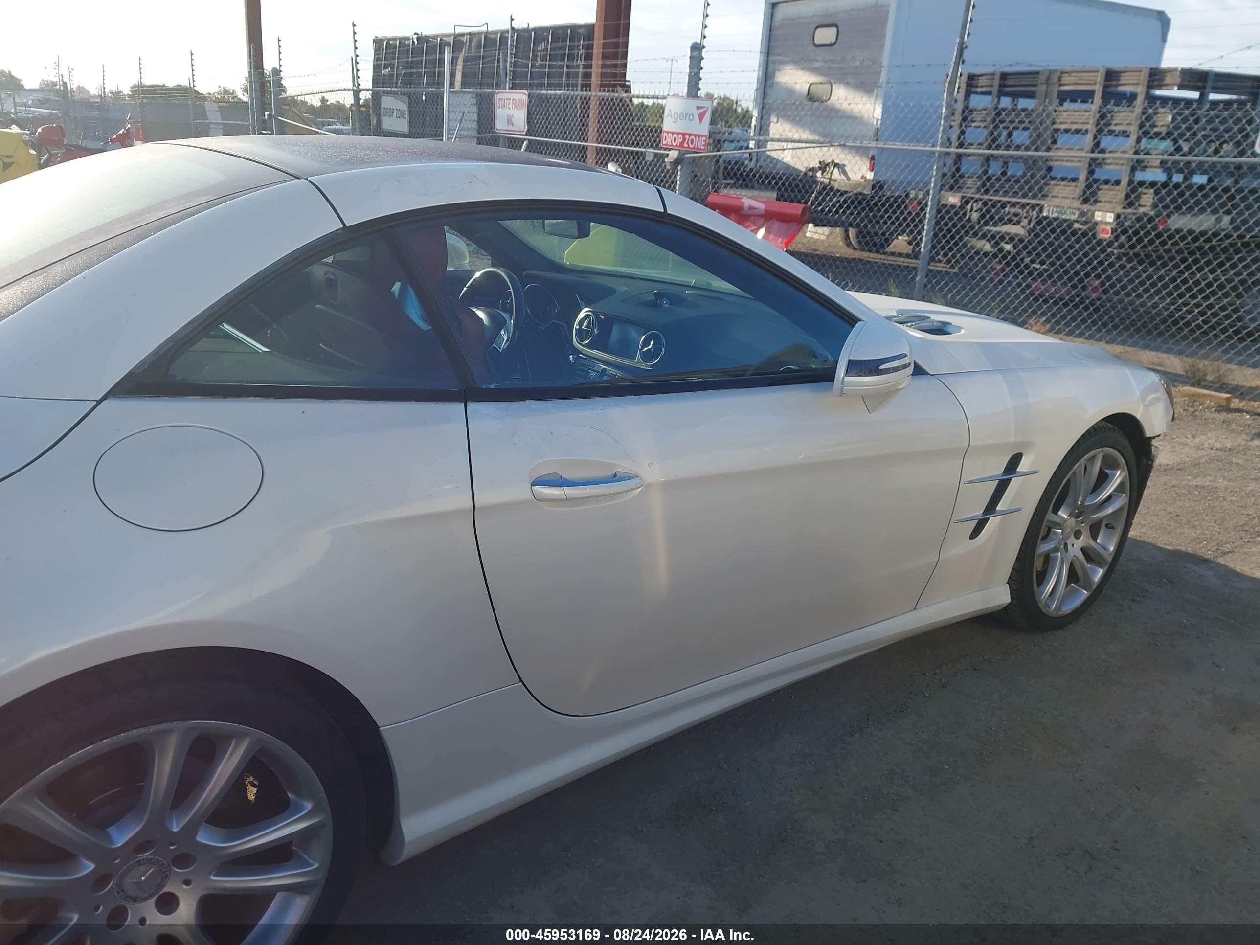 2013 Mercedes-benz Sl 550   Белый vin: WDDJK7DA5DF009988