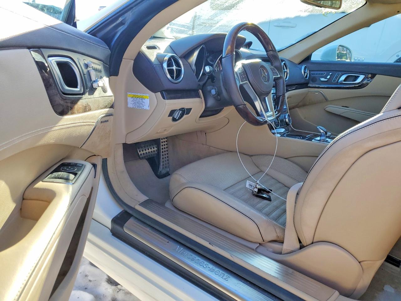 2014 Mercedes-benz Sl 550 White vin: WDDJK7DA5EF022144