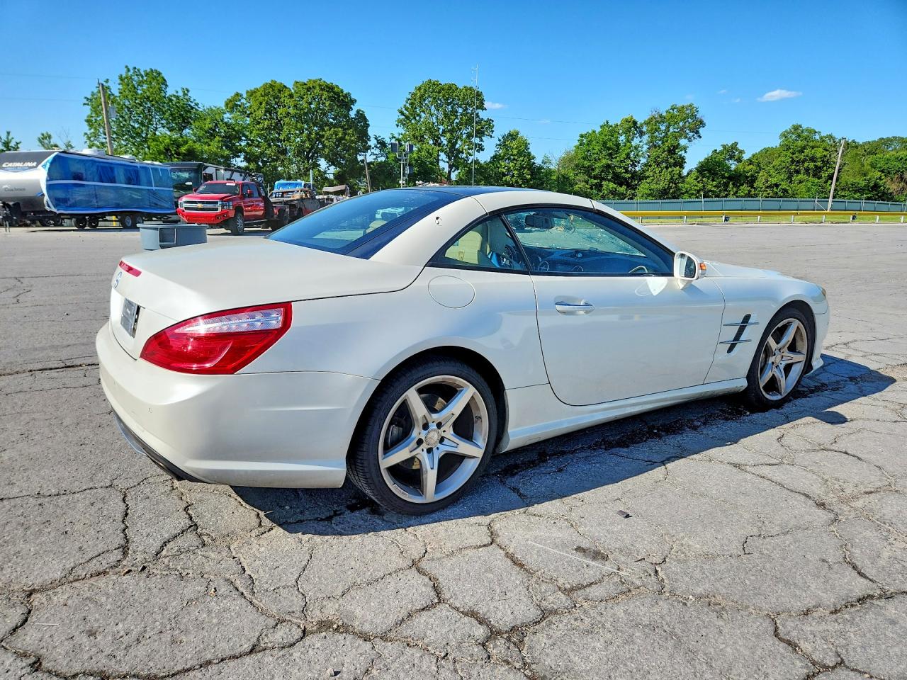 2013 Mercedes-benz Sl 550 White vin: WDDJK7DA6DF008414