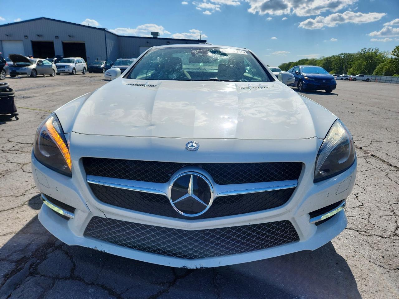 2013 Mercedes-benz Sl 550 White vin: WDDJK7DA6DF008414