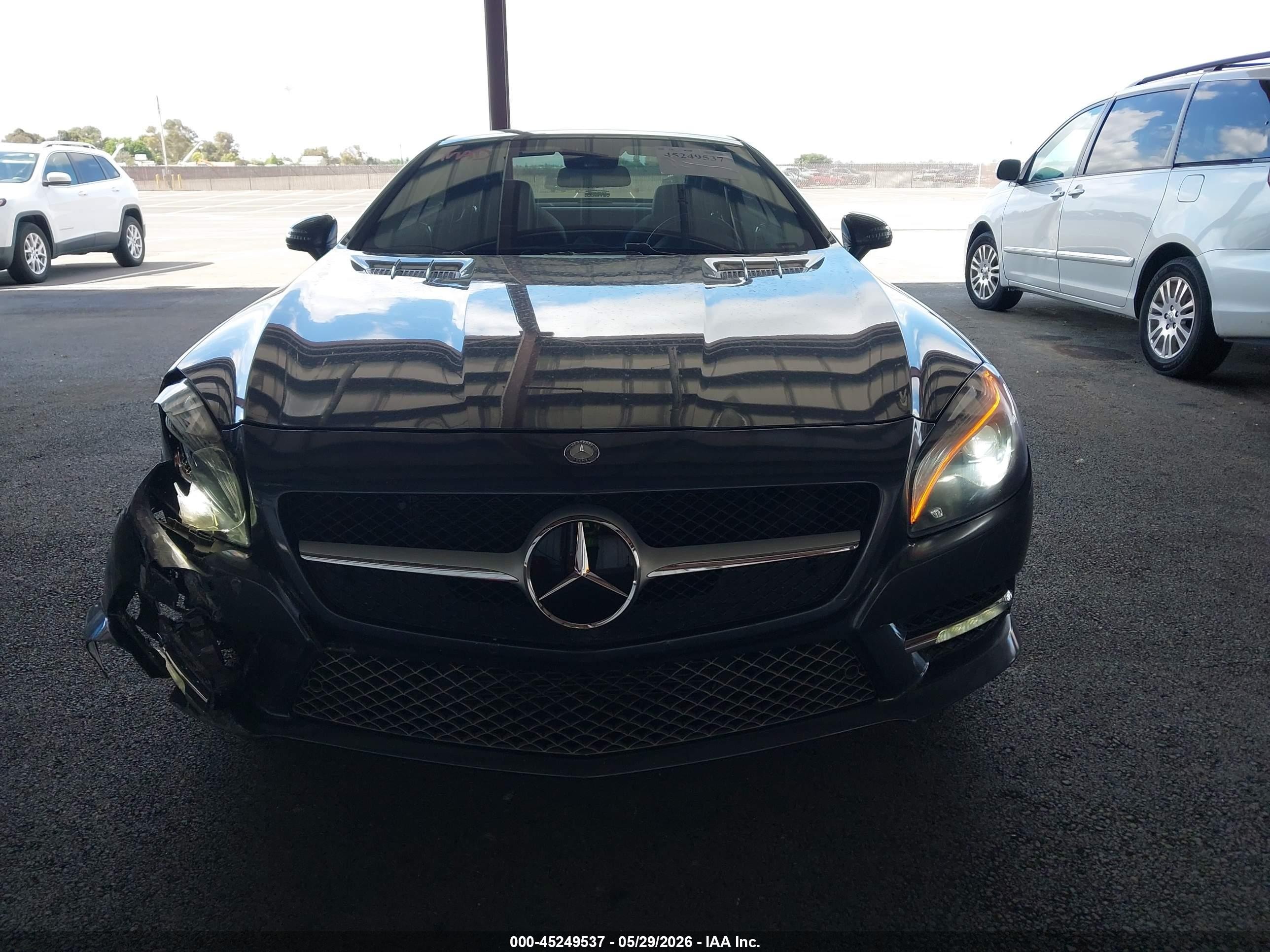2013 Mercedes-benz Sl 550   Gray vin: WDDJK7DA6DF021146