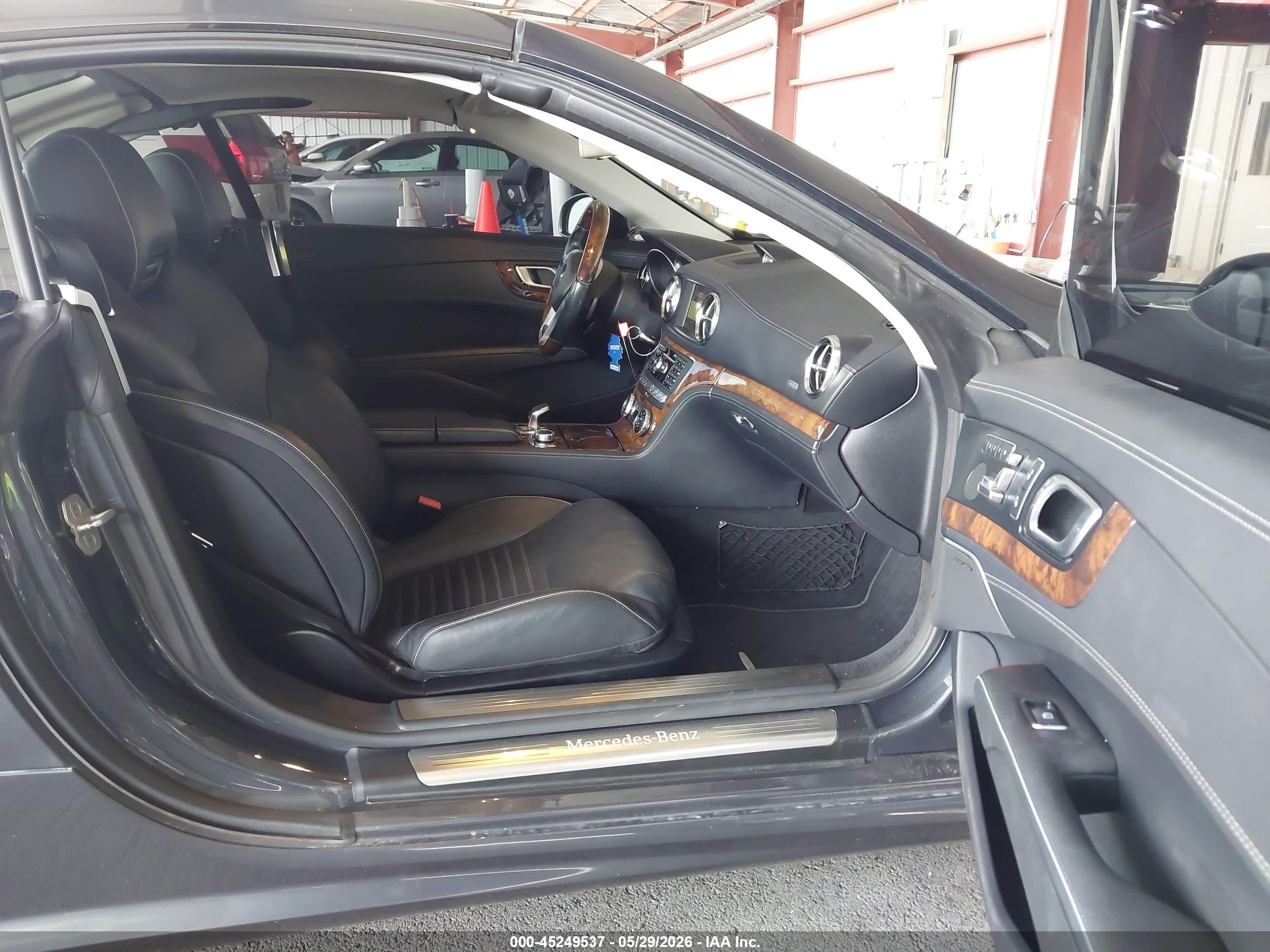 2013 Mercedes-benz Sl 550   Gray vin: WDDJK7DA6DF021146