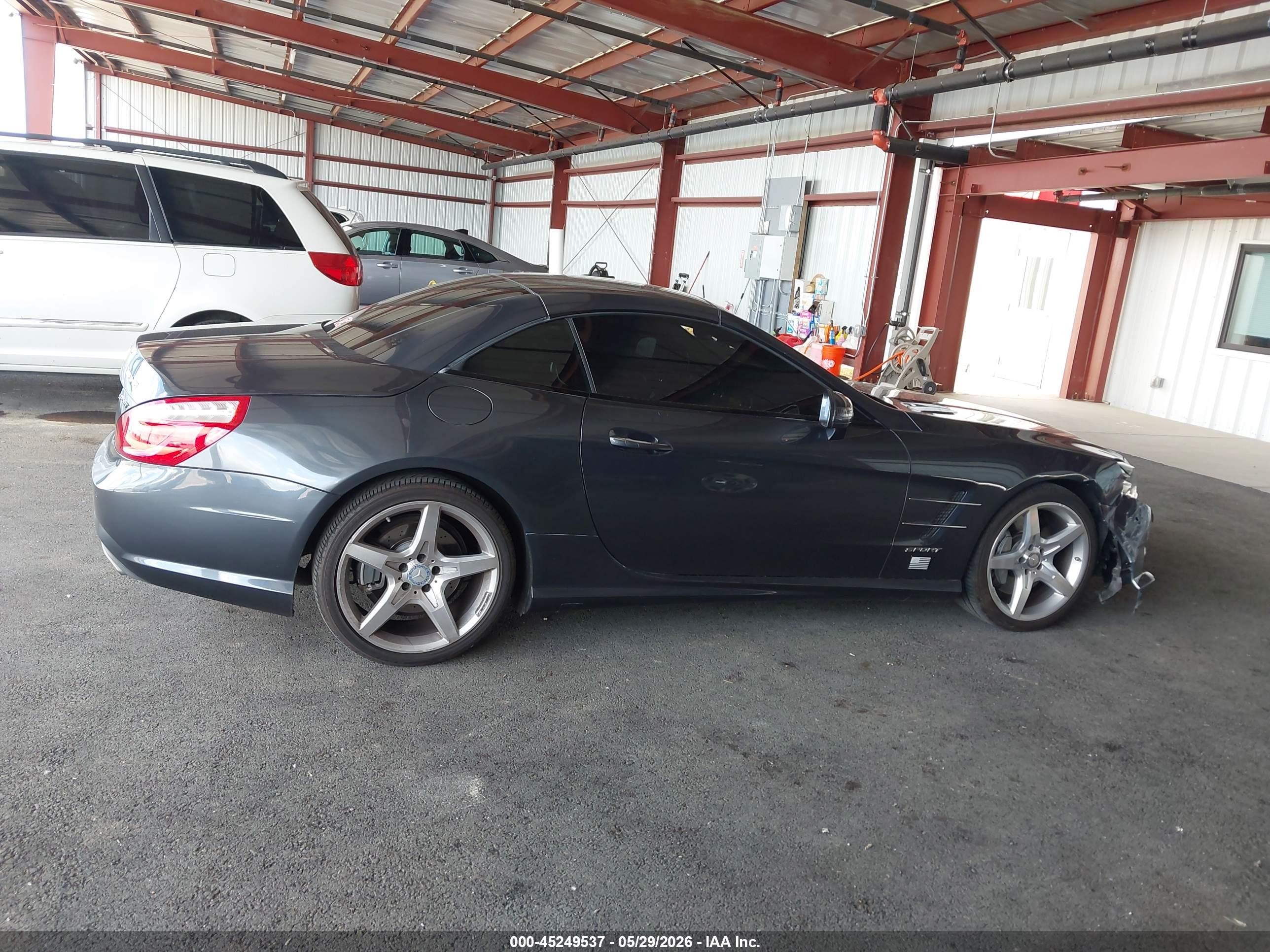 2013 Mercedes-benz Sl 550   Gray vin: WDDJK7DA6DF021146