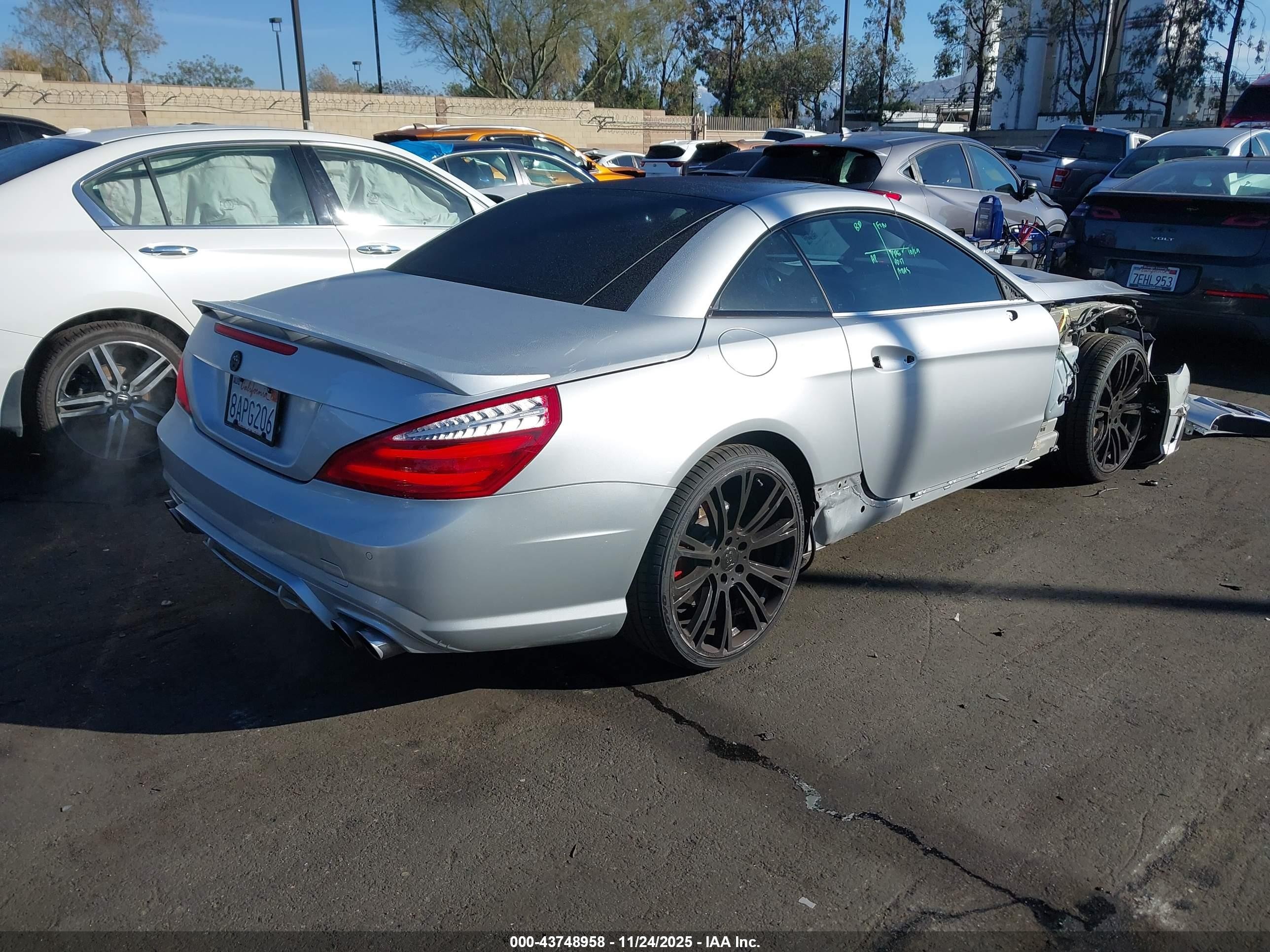 2014 Mercedes-benz Sl 550   Silver vin: WDDJK7DA6EF023318