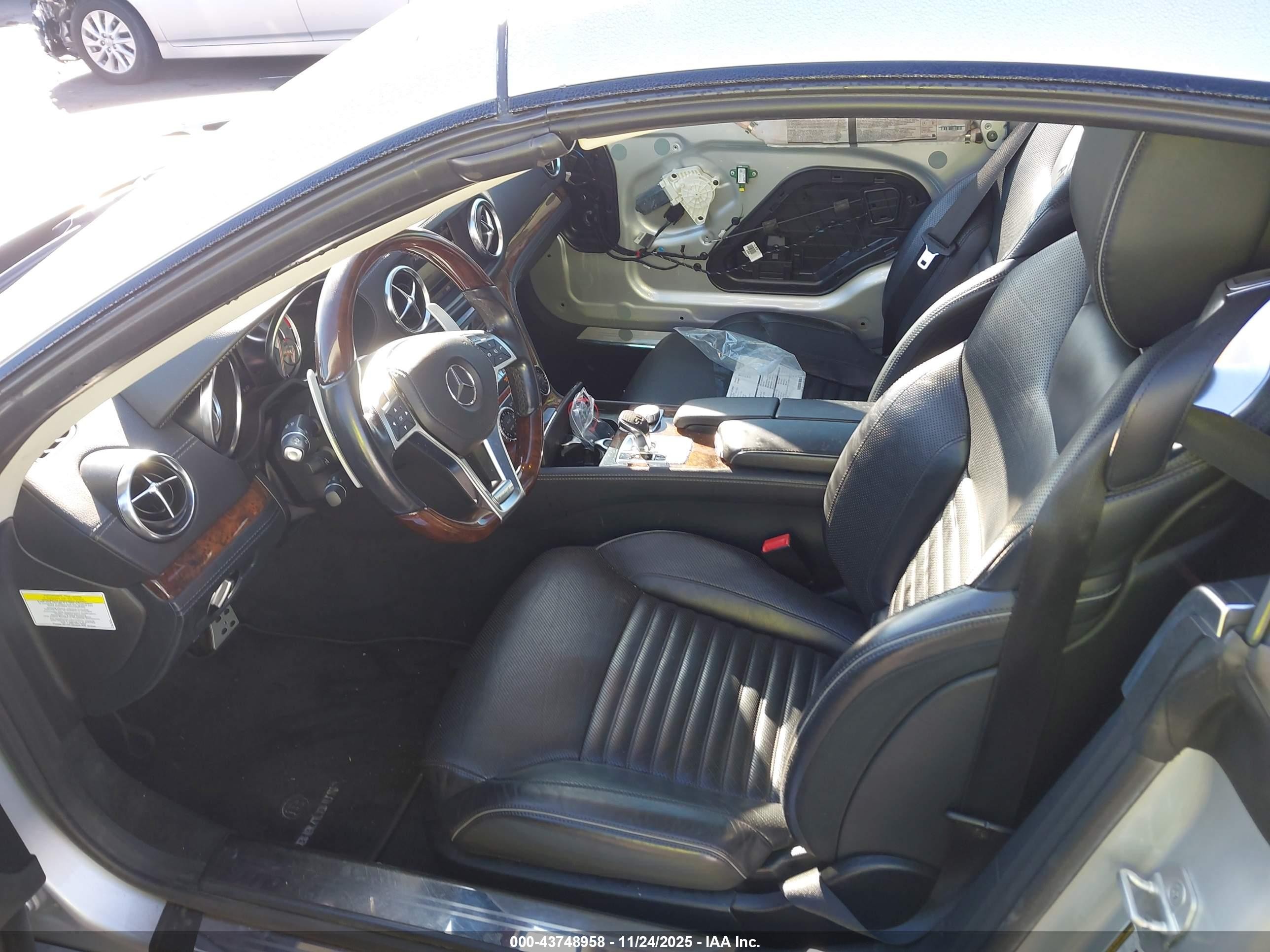 2014 Mercedes-benz Sl 550   Silver vin: WDDJK7DA6EF023318