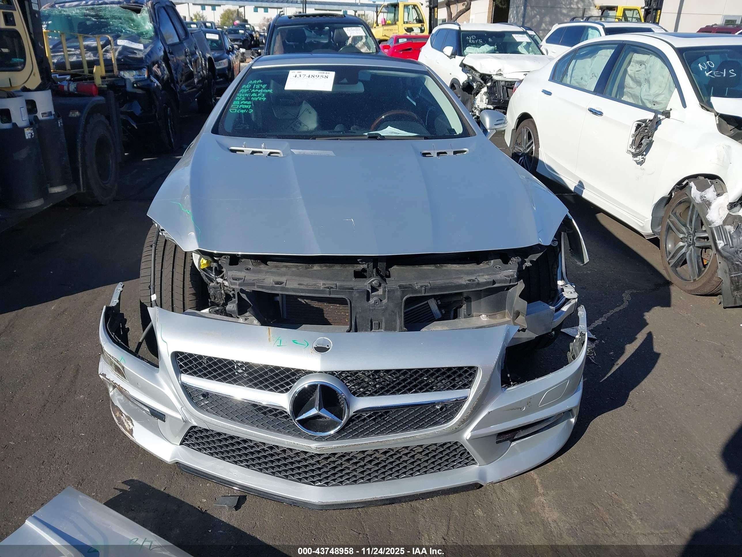 2014 Mercedes-benz Sl 550   Silver vin: WDDJK7DA6EF023318