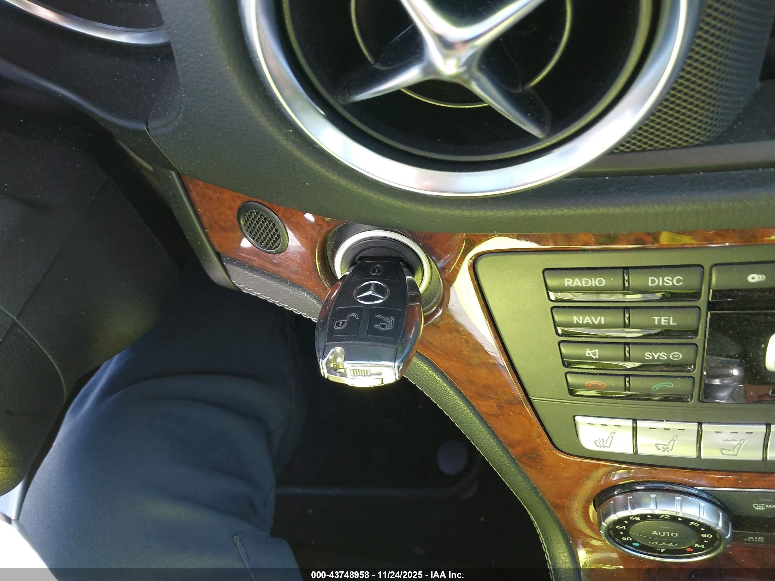 2014 Mercedes-benz Sl 550   Silver vin: WDDJK7DA6EF023318