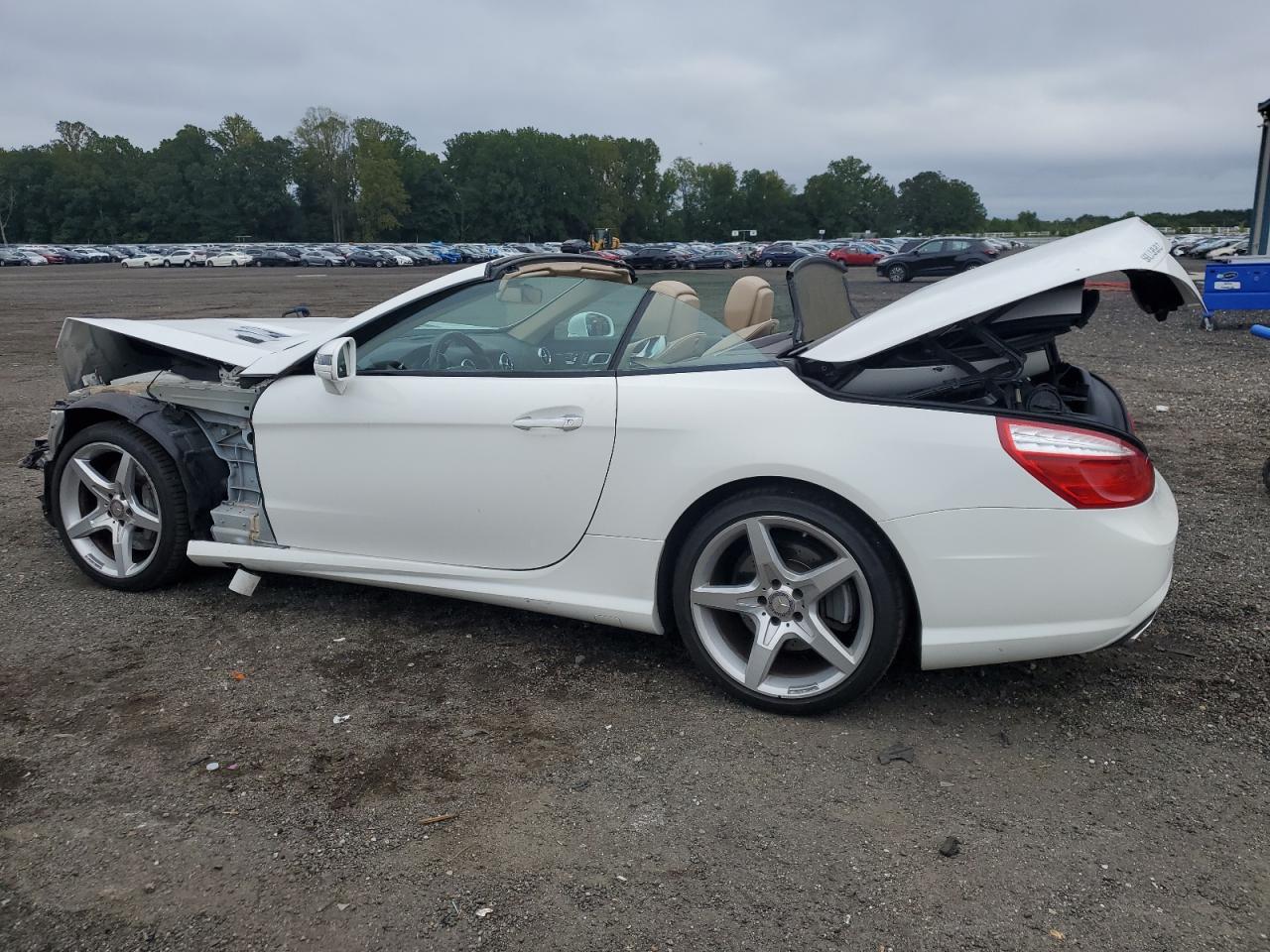 2014 Mercedes-benz Sl 550 White vin: WDDJK7DAXEF024178