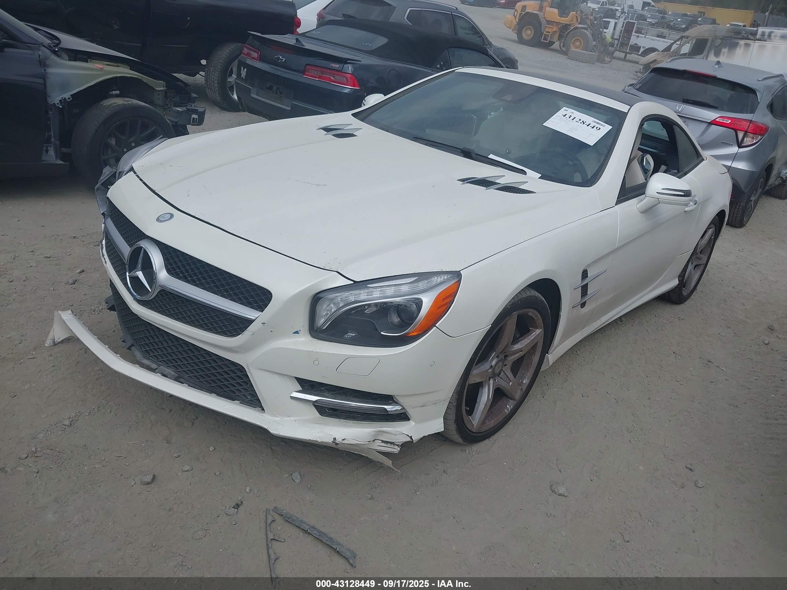 2015 Mercedes-benz Sl 550 Белый vin: WDDJK7DAXFF030936