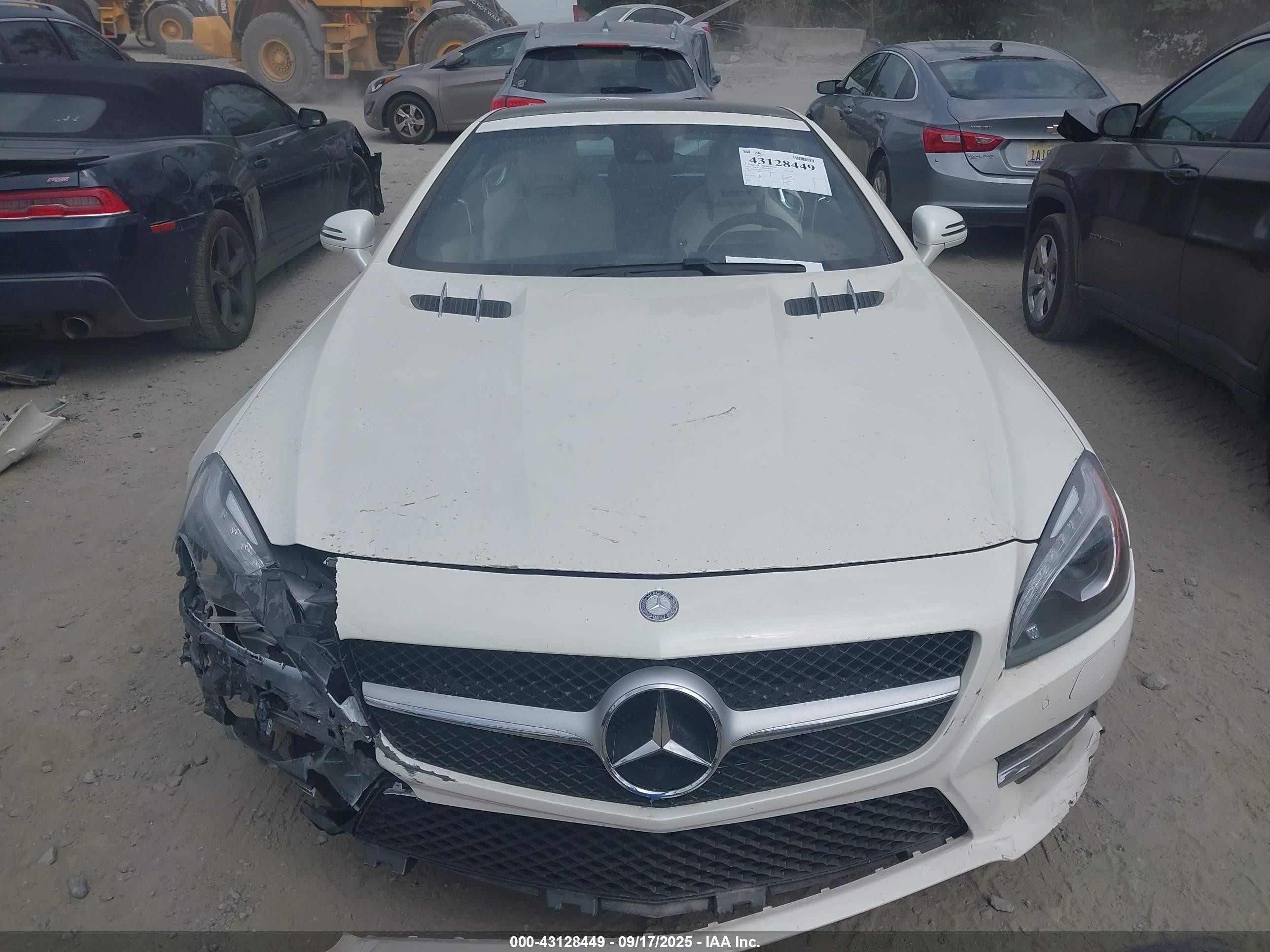 2015 Mercedes-benz Sl 550 Белый vin: WDDJK7DAXFF030936