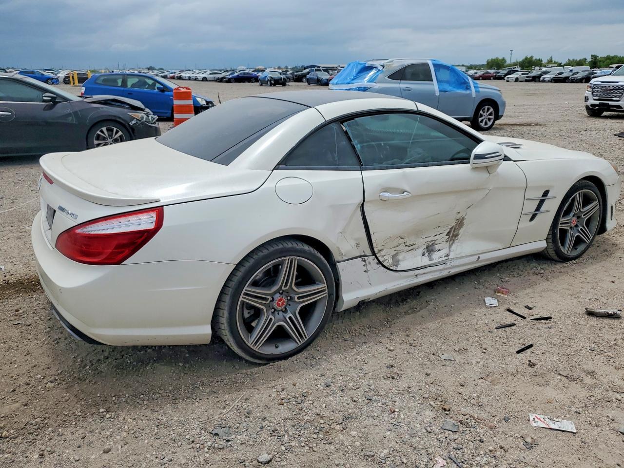 2013 Mercedes-benz Sl-class Sl63 Amg White vin: WDDJK7EA5DF010251