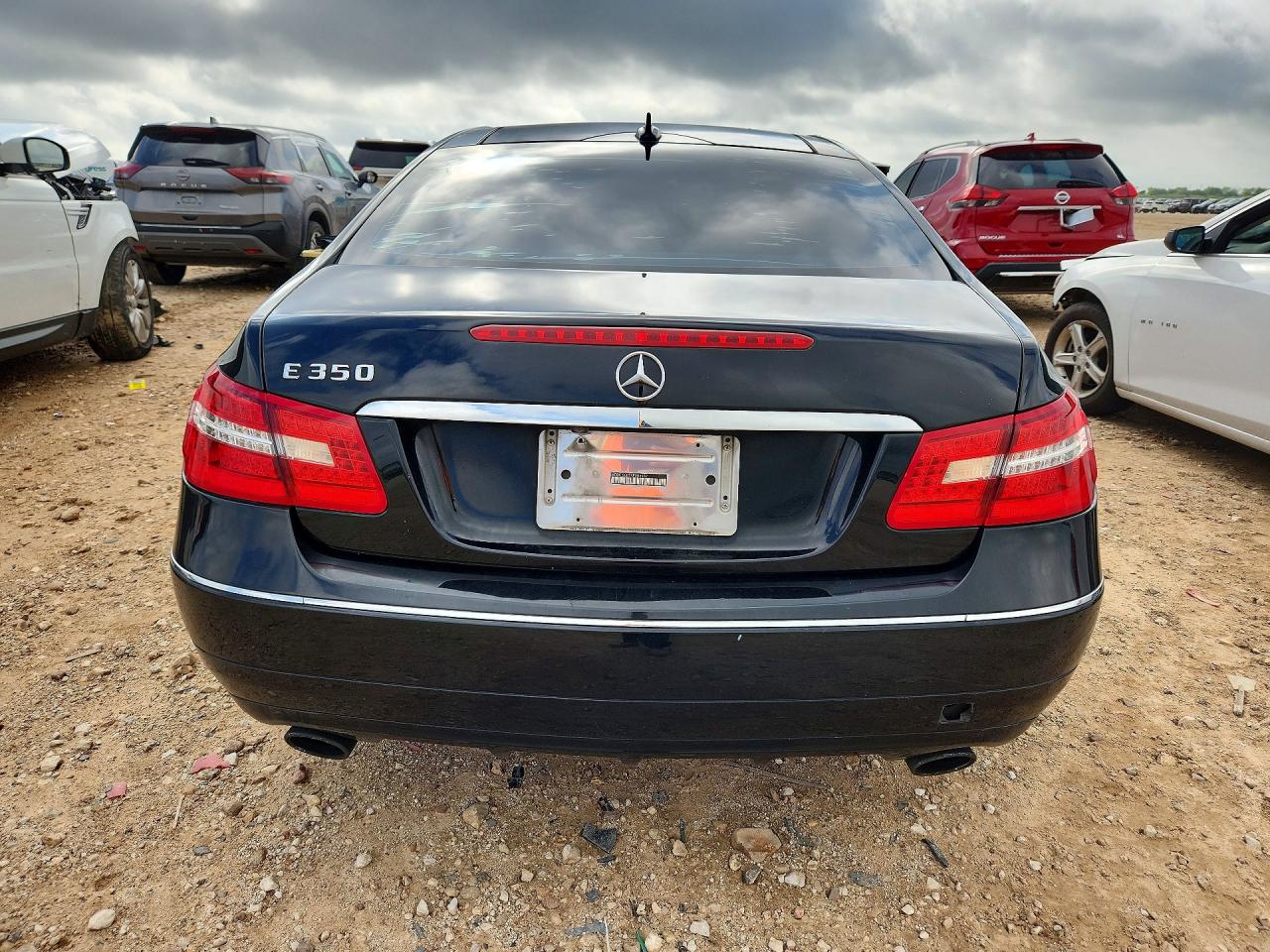 2010 Mercedes-benz E 350 Черный vin: WDDKJ5GB2AF008602