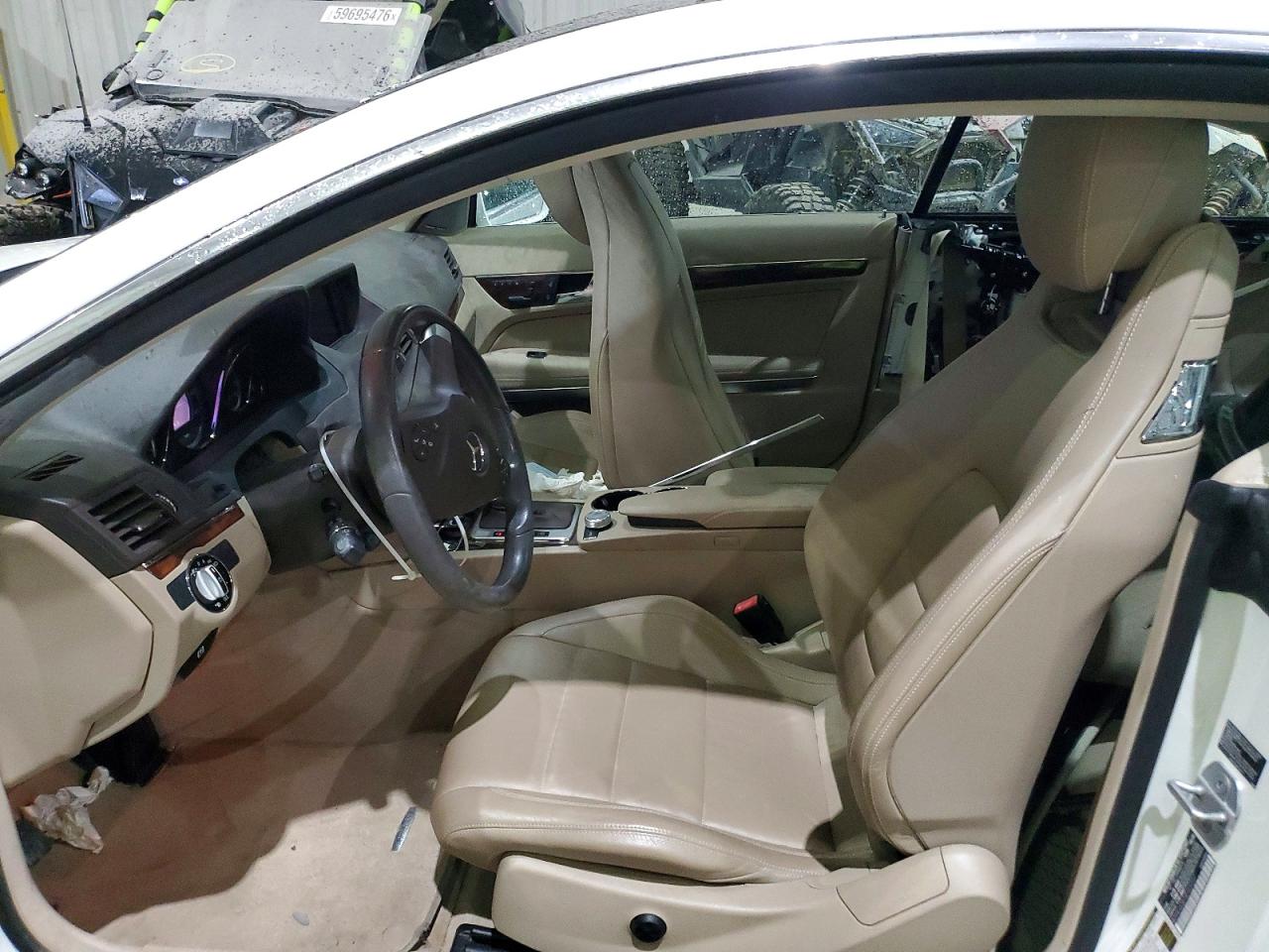 2010 Mercedes-benz E 350 Белый vin: WDDKJ5GB7AF005307