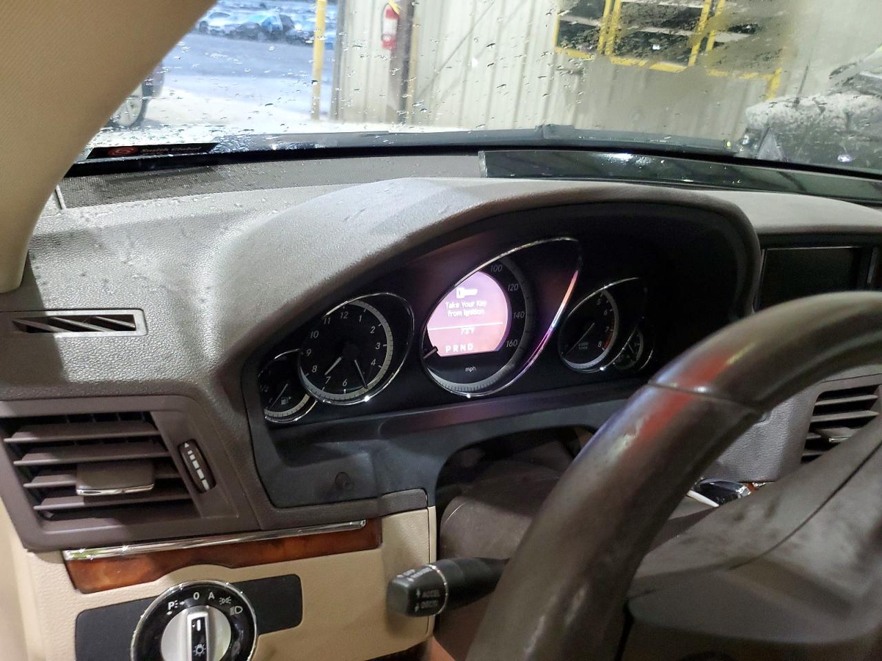 2010 Mercedes-benz E 350 Белый vin: WDDKJ5GB7AF005307