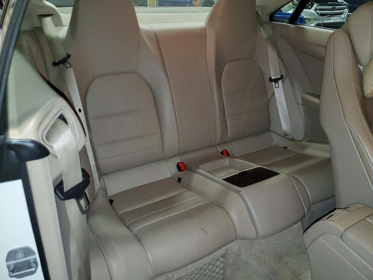 2010 Mercedes-benz E 350 White vin: WDDKJ5GB8AF032001