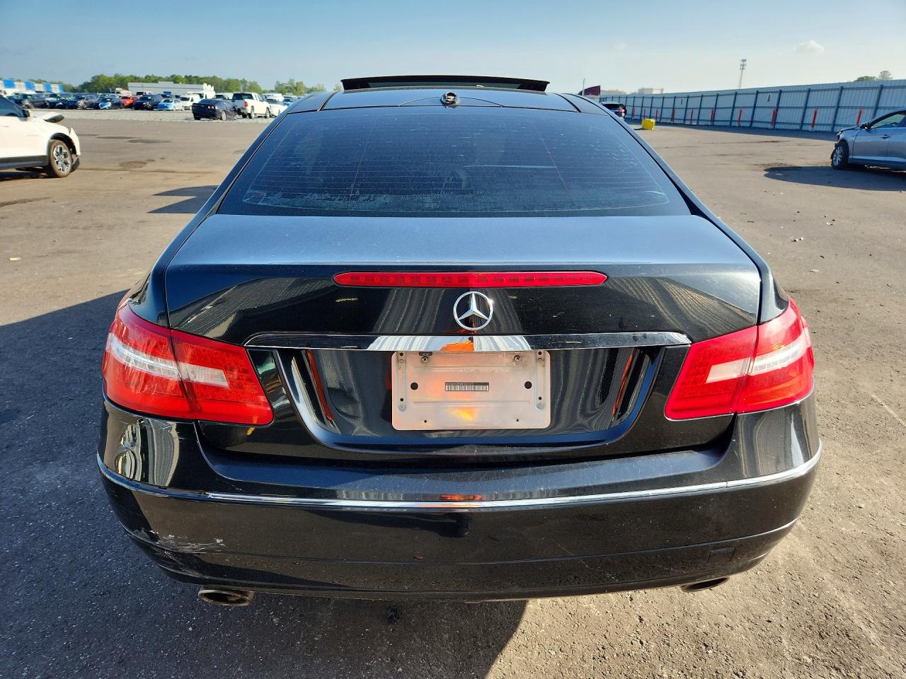 2010 Mercedes-benz E 350 Black vin: WDDKJ5GB8AF032872