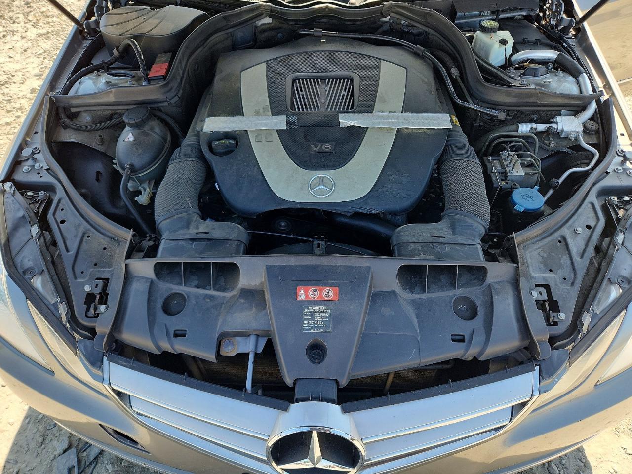2011 Mercedes-benz E 350 Gray vin: WDDKJ5GB8BF090739