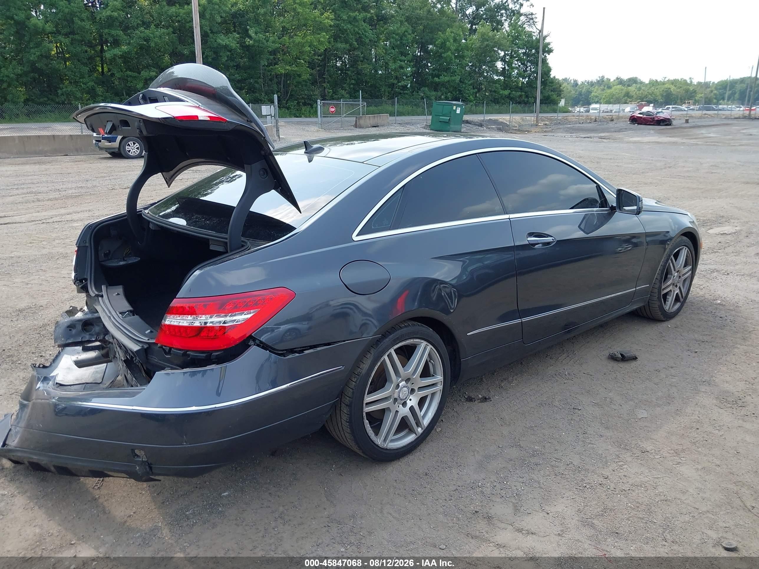 2010 Mercedes-benz E 350   Серый vin: WDDKJ5GB9AF032251