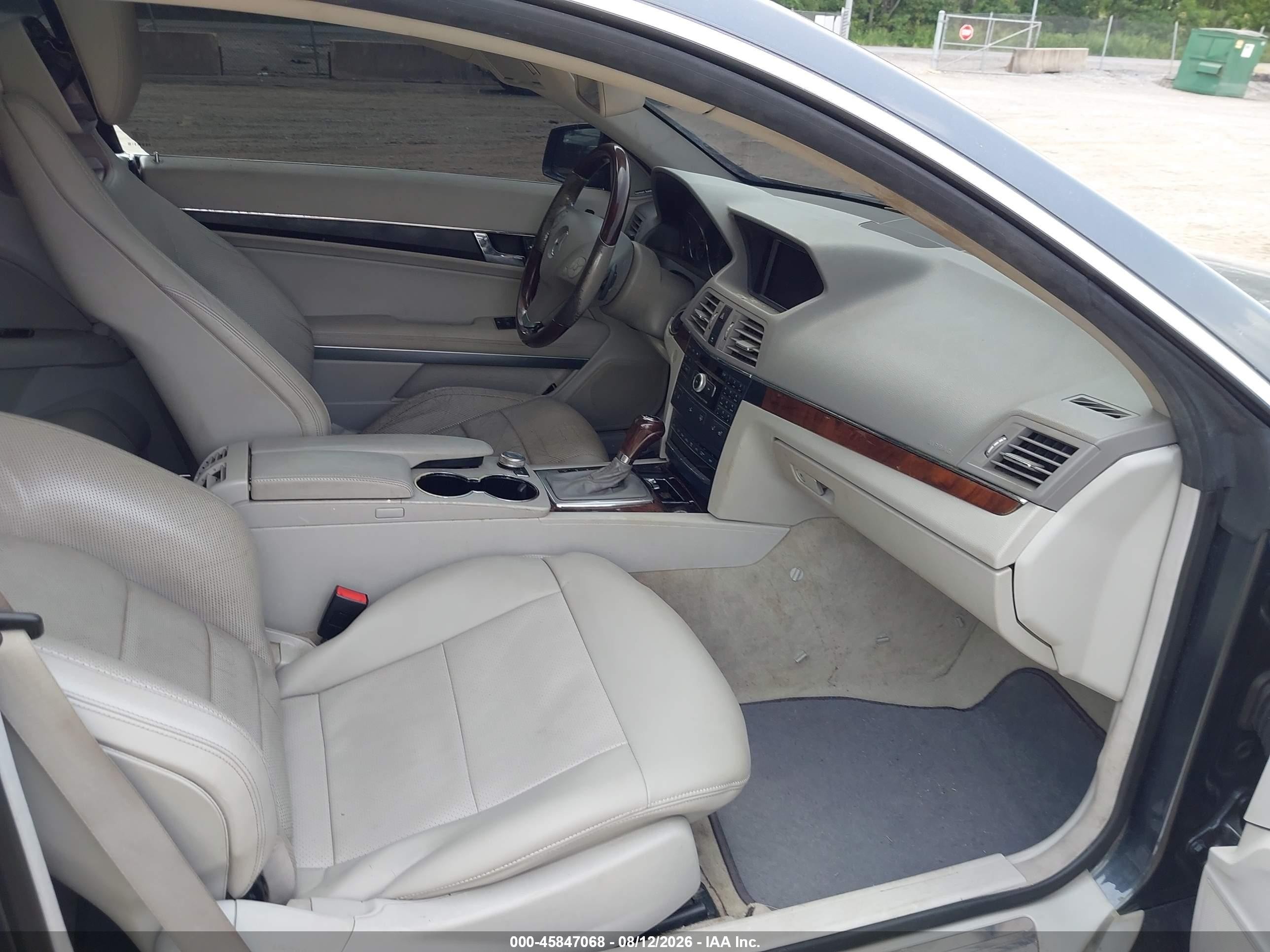 2010 Mercedes-benz E 350   Серый vin: WDDKJ5GB9AF032251