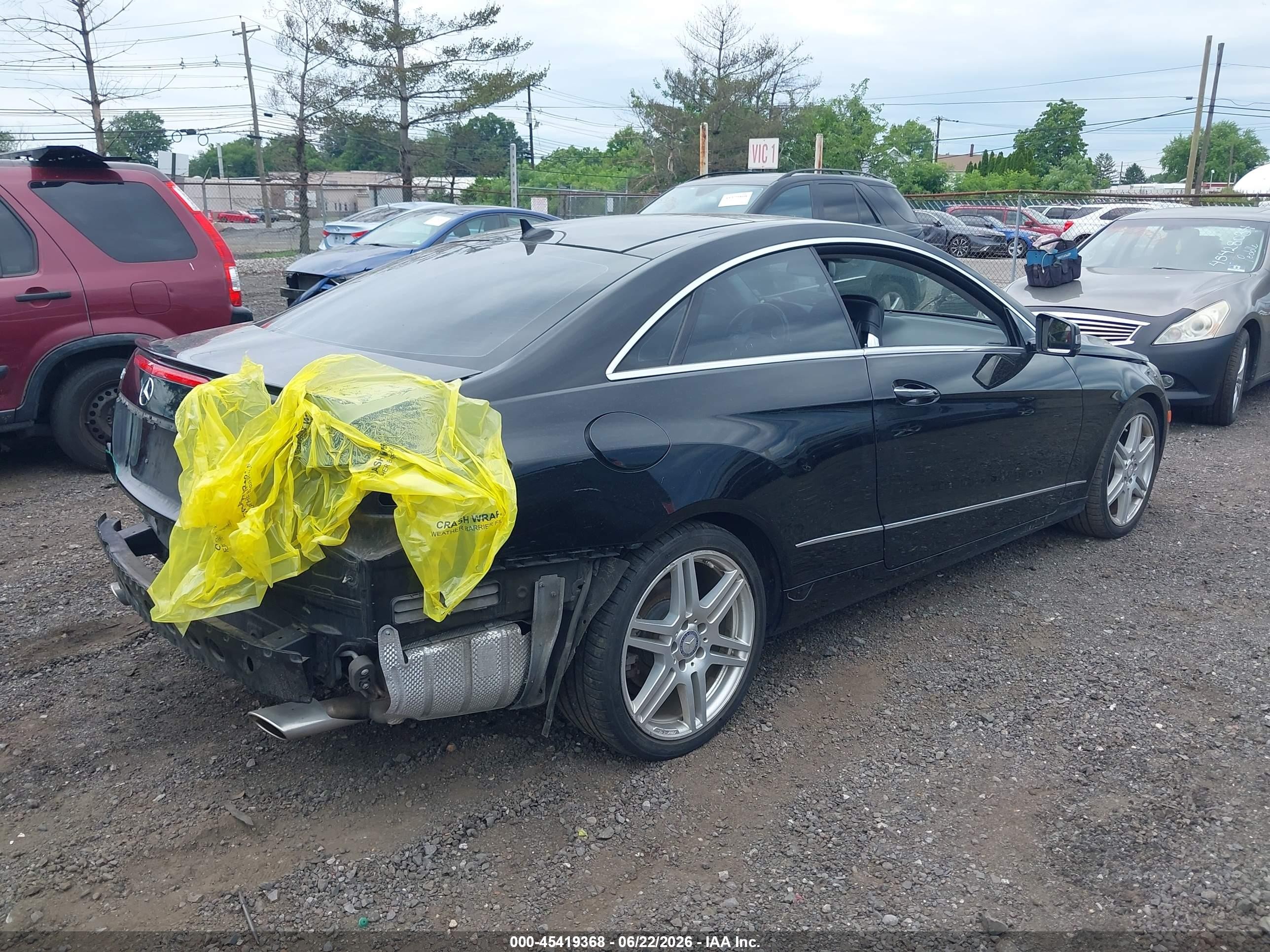 2010 Mercedes-benz E 350   Black vin: WDDKJ5GBXAF059684