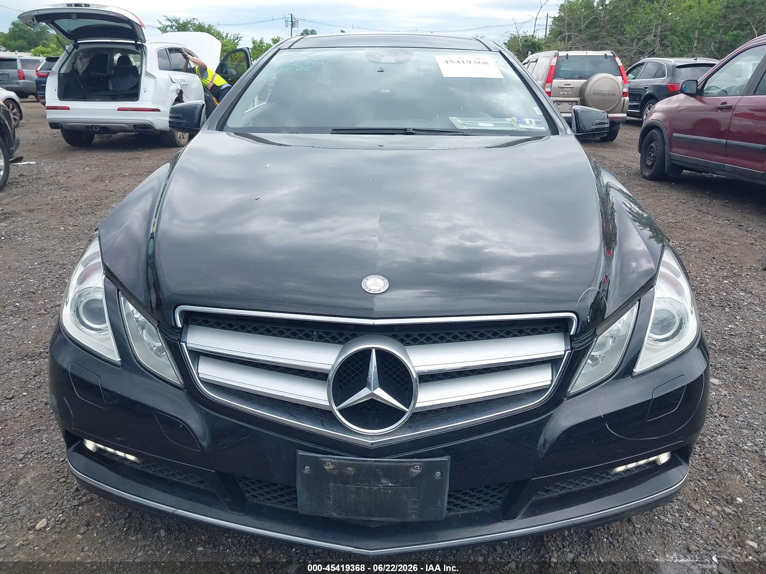 2010 Mercedes-benz E 350   Black vin: WDDKJ5GBXAF059684