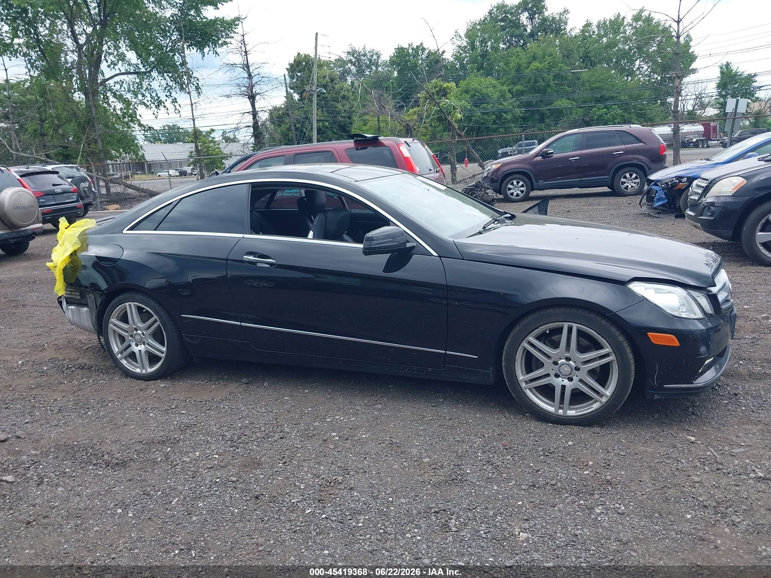 2010 Mercedes-benz E 350   Black vin: WDDKJ5GBXAF059684