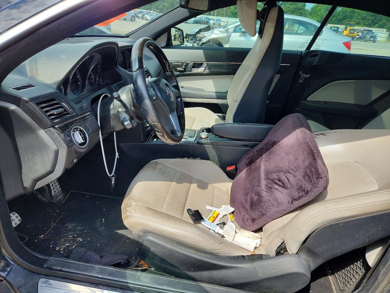 2012 Mercedes-benz E 350 Black vin: WDDKJ5KB0CF140882
