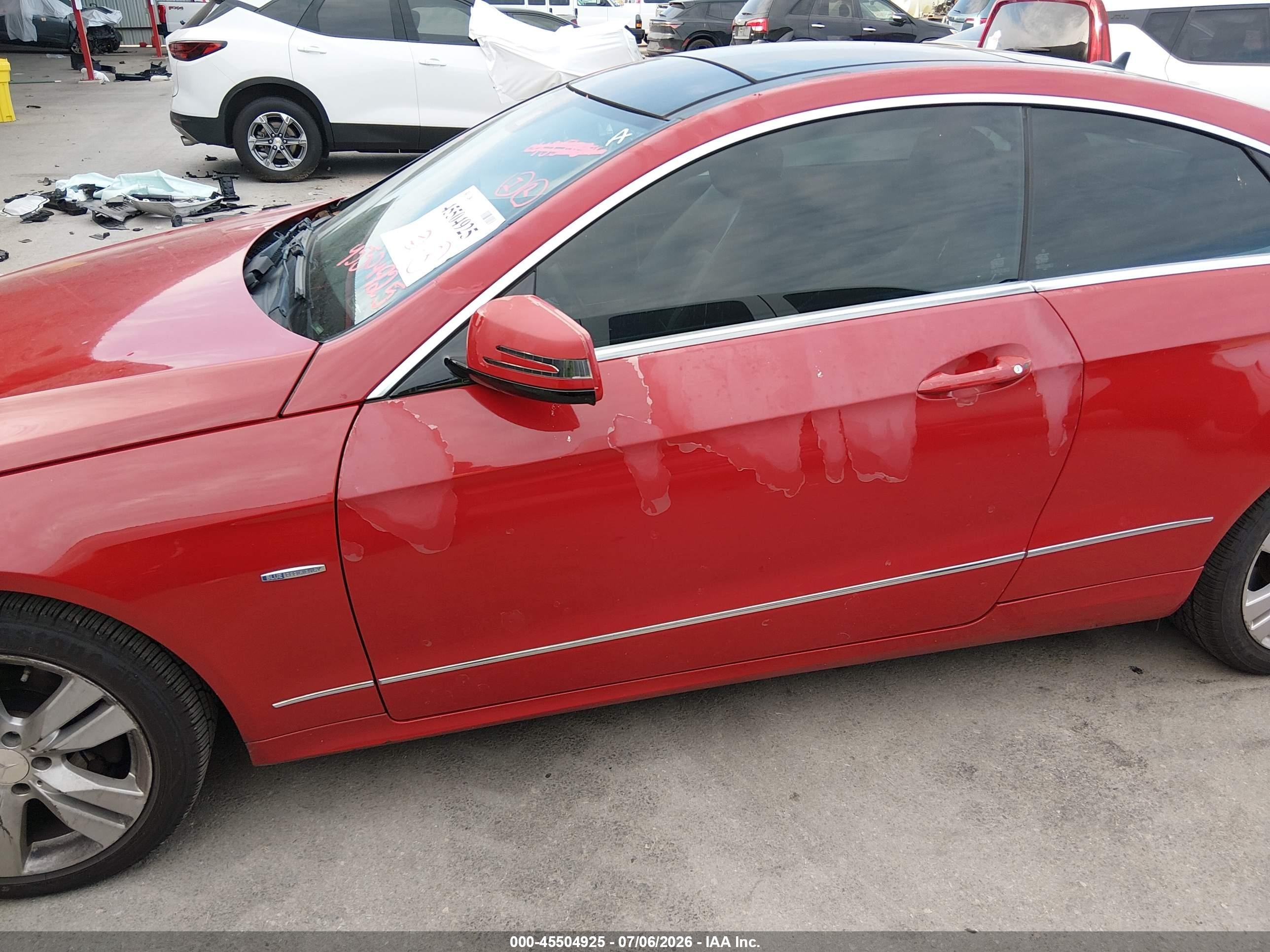 2012 Mercedes-benz E 350   Red vin: WDDKJ5KB0CF159772