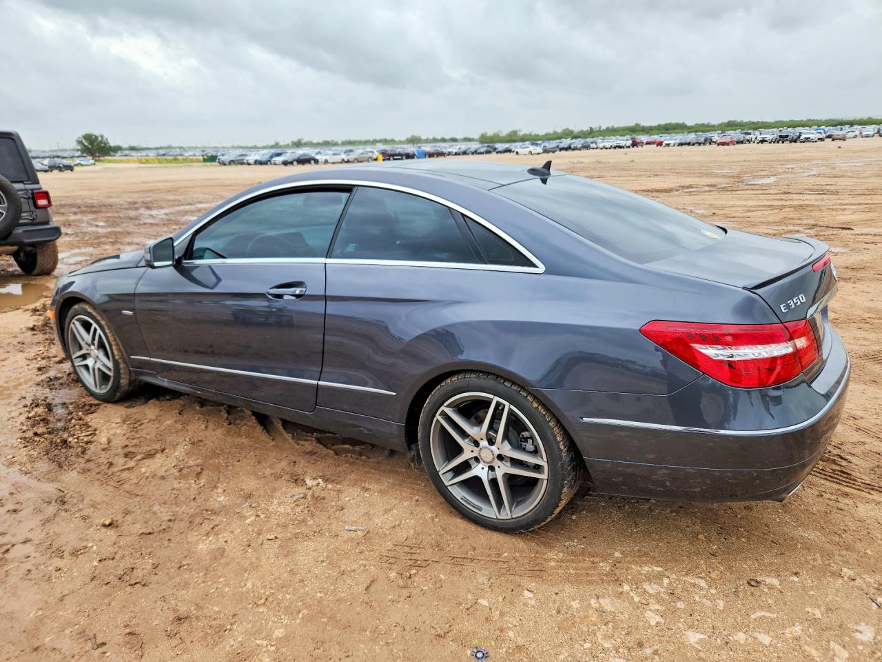 2012 Mercedes-benz E 350 Черный vin: WDDKJ5KB0CF175065
