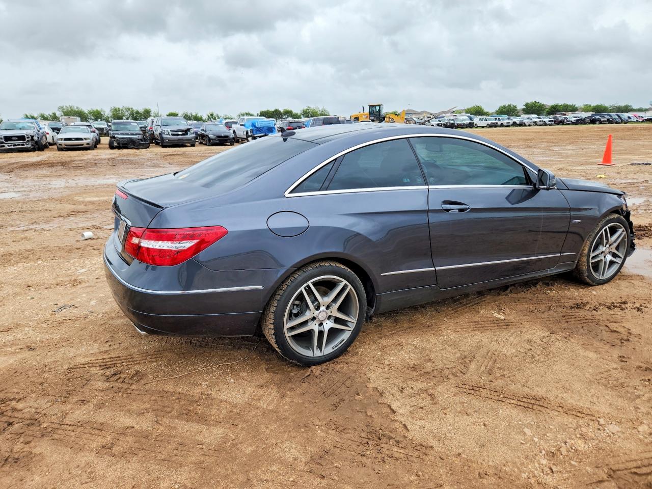 2012 Mercedes-benz E 350 Черный vin: WDDKJ5KB0CF175065
