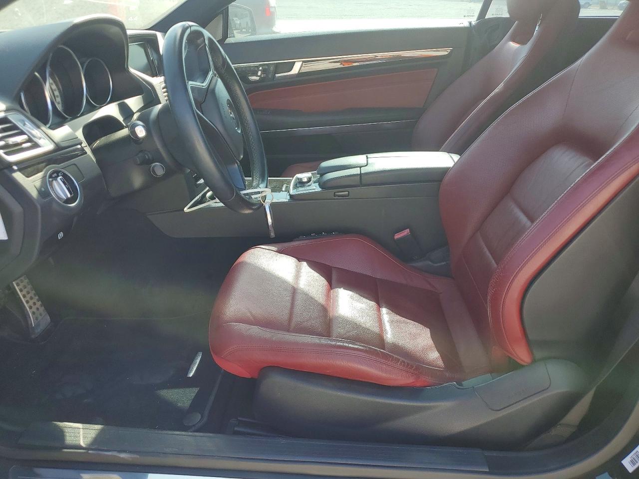 2014 Mercedes-benz E 350 Черный vin: WDDKJ5KB0EF235980