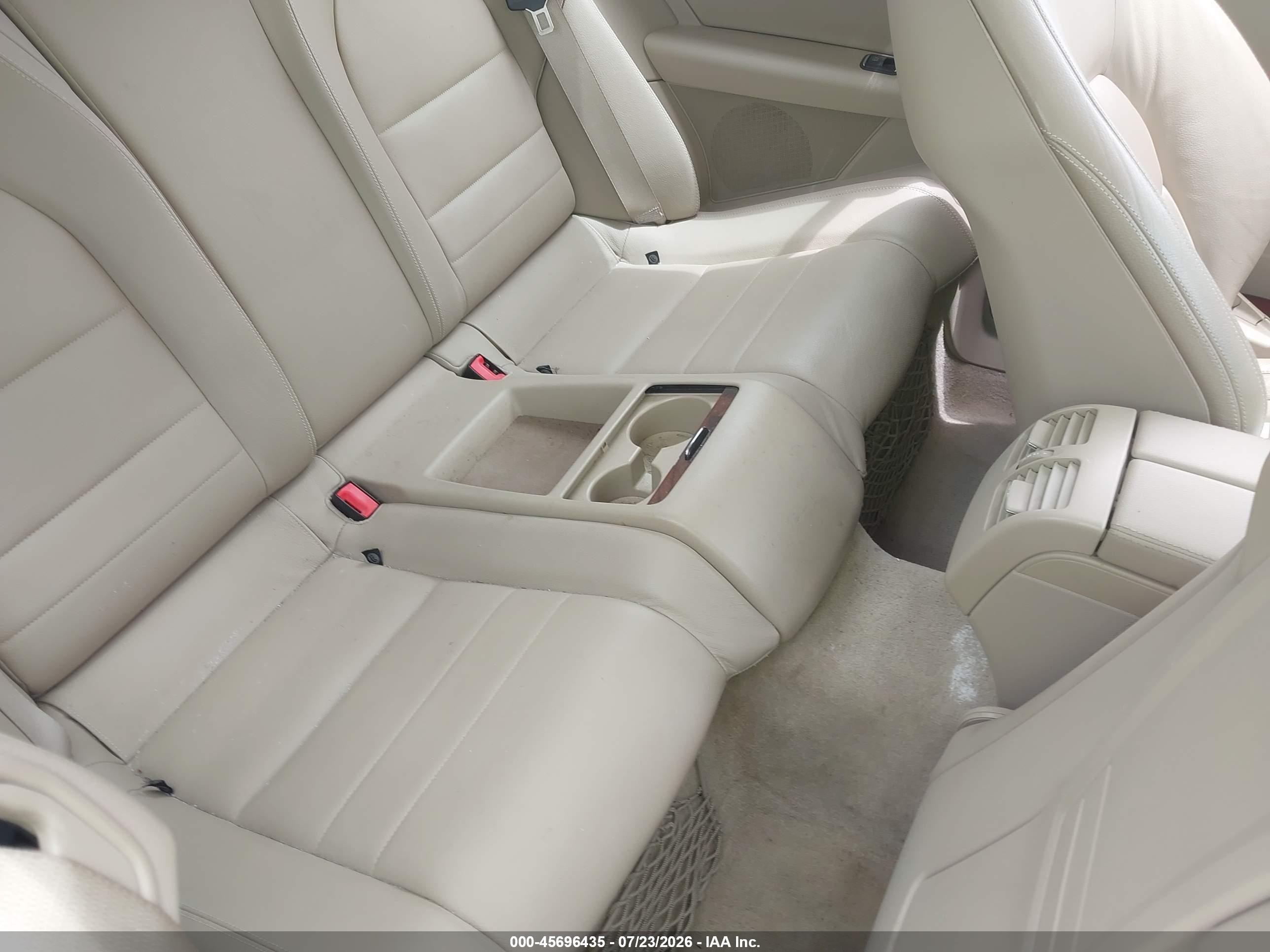 2012 Mercedes-benz E 350   Blue vin: WDDKJ5KB1CF132189