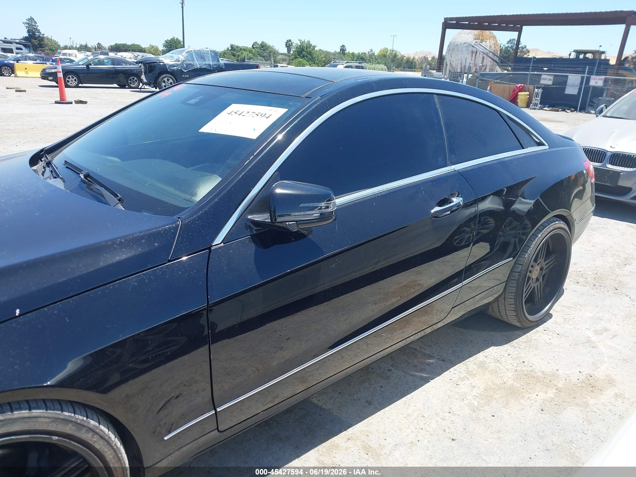 2013 Mercedes-benz E 350   Black vin: WDDKJ5KB1DF186416