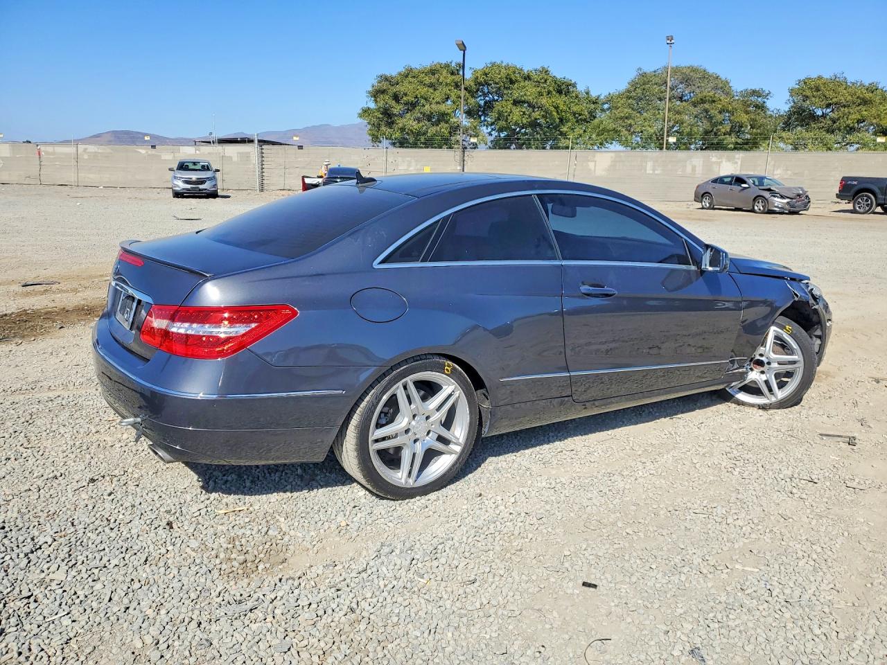2013 Mercedes-benz E 350 Gray vin: WDDKJ5KB1DF202811