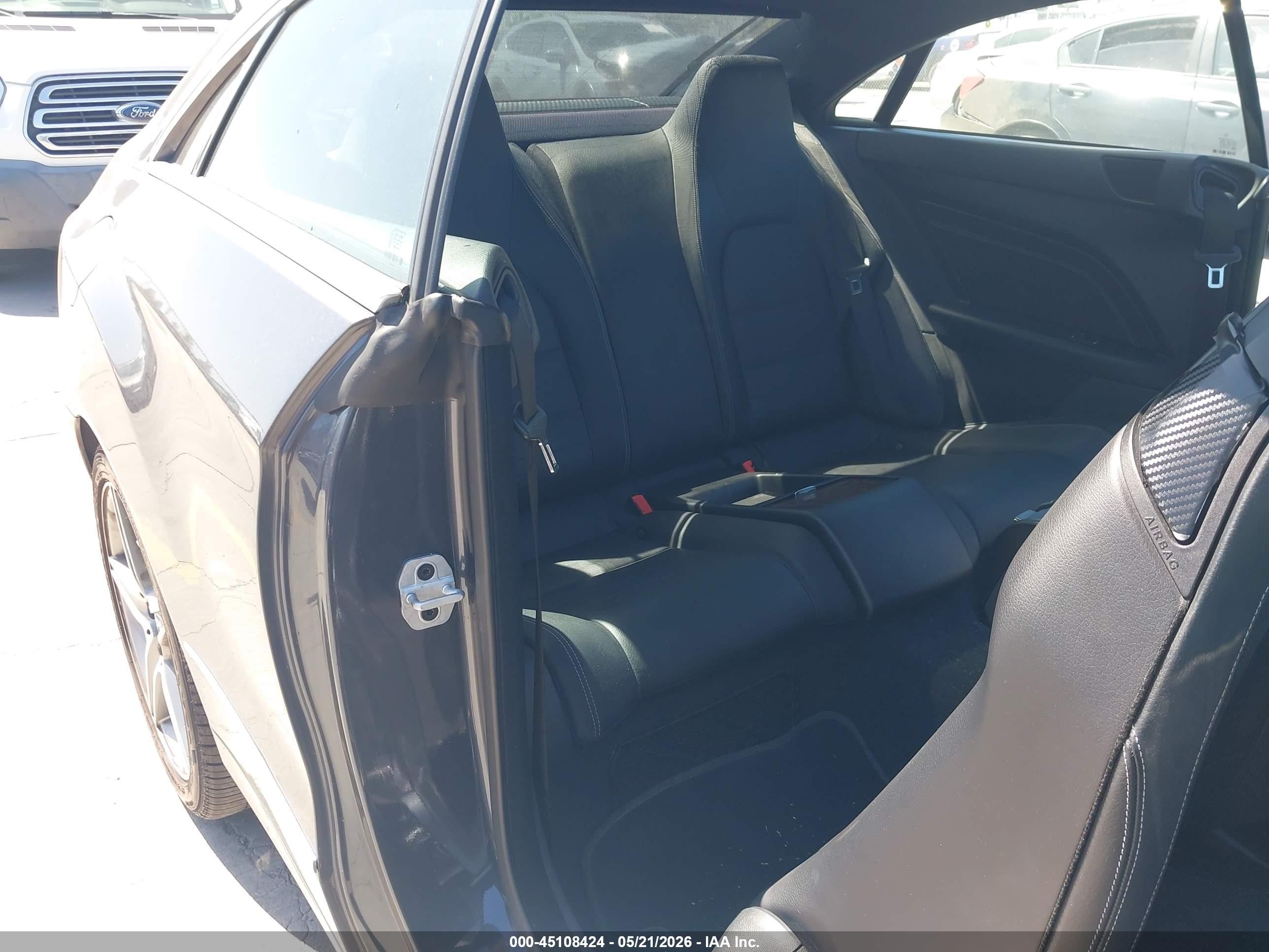 2014 Mercedes-benz E 350   Black vin: WDDKJ5KB1EF234403