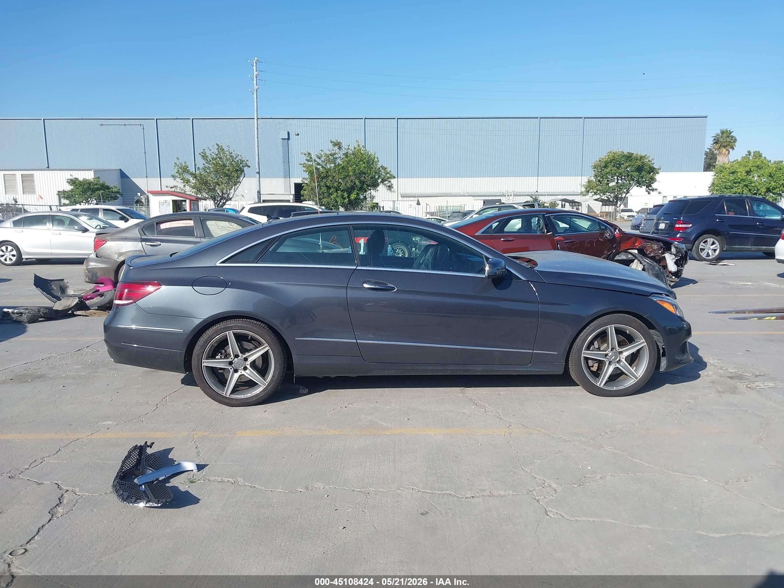 2014 Mercedes-benz E 350   Black vin: WDDKJ5KB1EF234403
