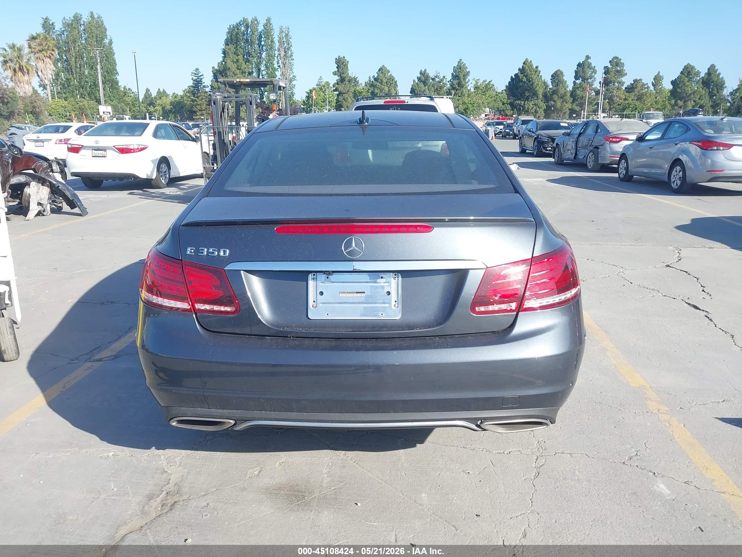 2014 Mercedes-benz E 350   Black vin: WDDKJ5KB1EF234403