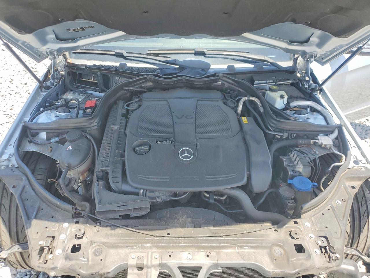 2014 Mercedes-benz E 350 Silver vin: WDDKJ5KB1EF284251