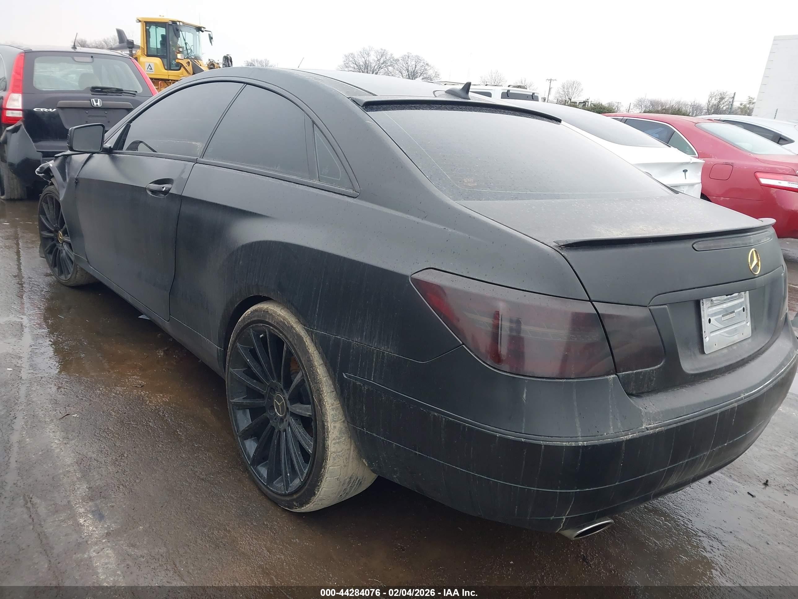 2012 Mercedes-benz E 350   Черный vin: WDDKJ5KB2CF135294