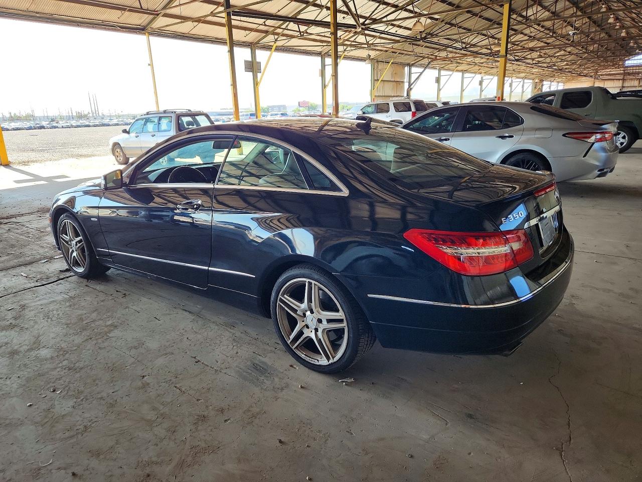 2012 Mercedes-benz E 350 Черный vin: WDDKJ5KB2CF136316